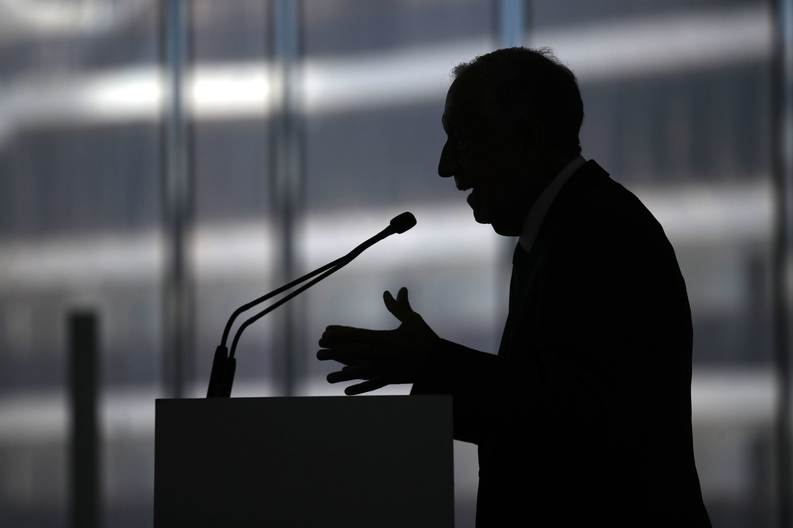 Marcelo sobre Cavaco: Um ex-Presidente não perde a cidadania, exerce-a “como entende”