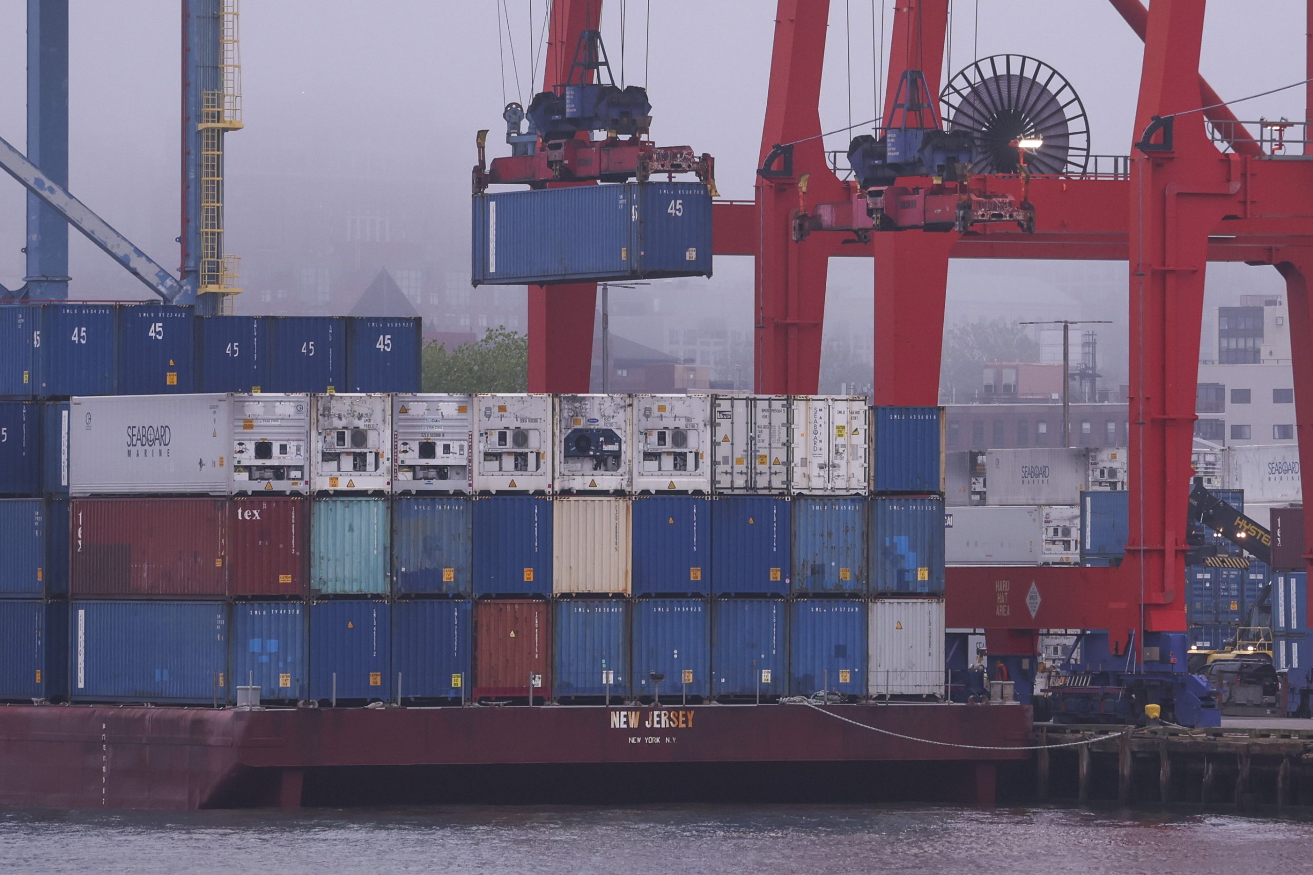 Guerra Comercial. EUA e China suspendem taxas por 90 dias a partir de hoje