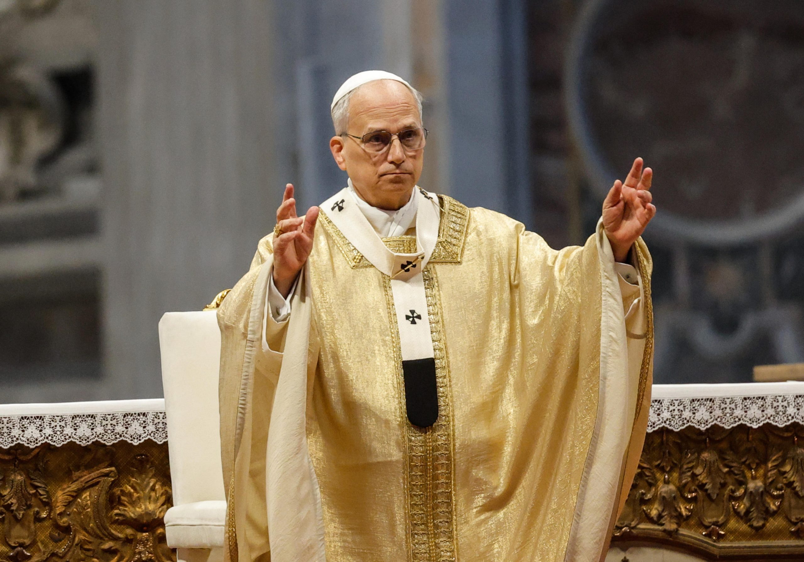 Papa ordena 11 novos sacerdotes e espera “reconstruir a credibilidade” da Igreja