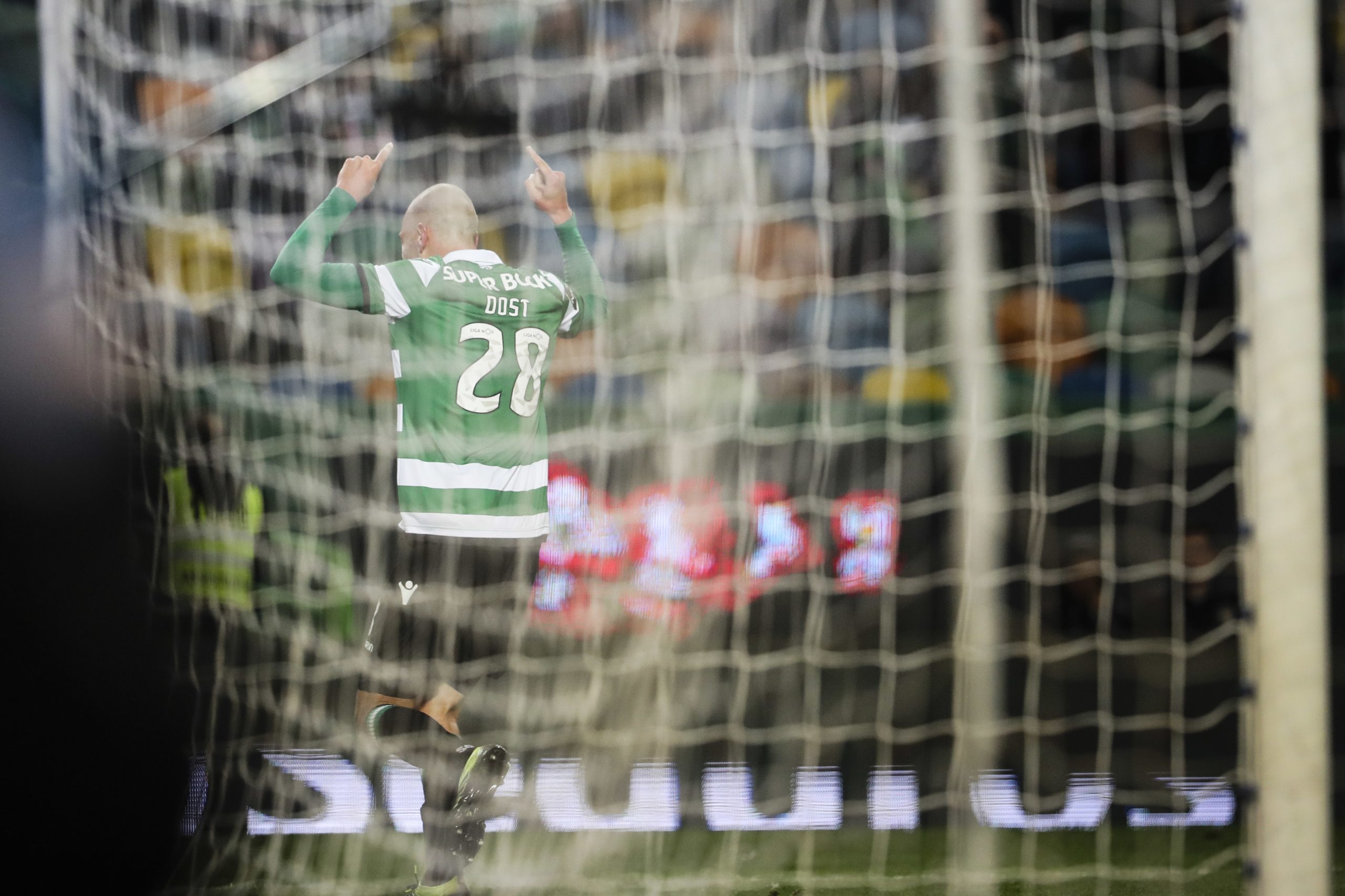 Bas Dost de regresso aos convocados do Sporting
