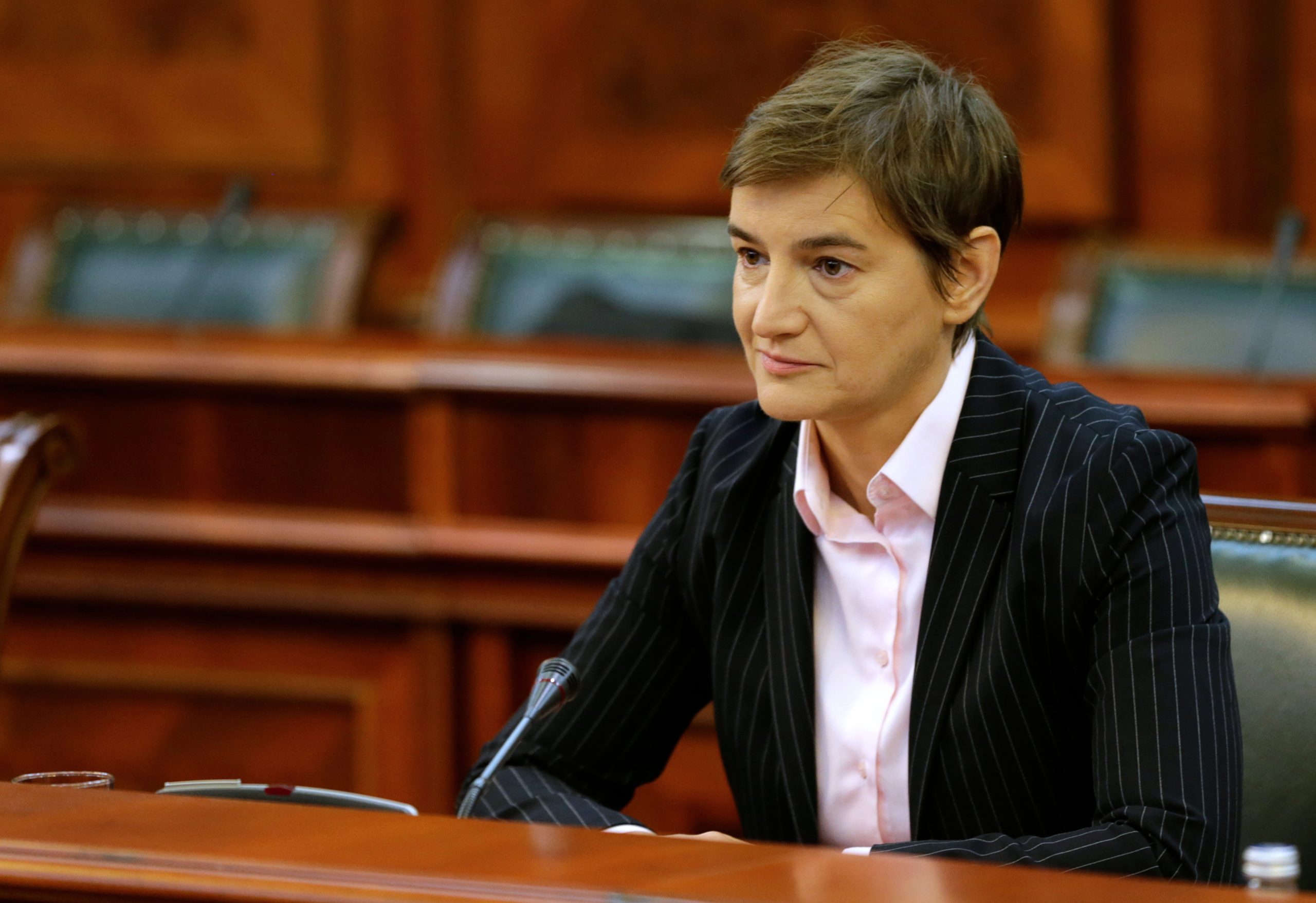 Primeira-ministra sérvia considera “sem sentido” deportação de Djokovic