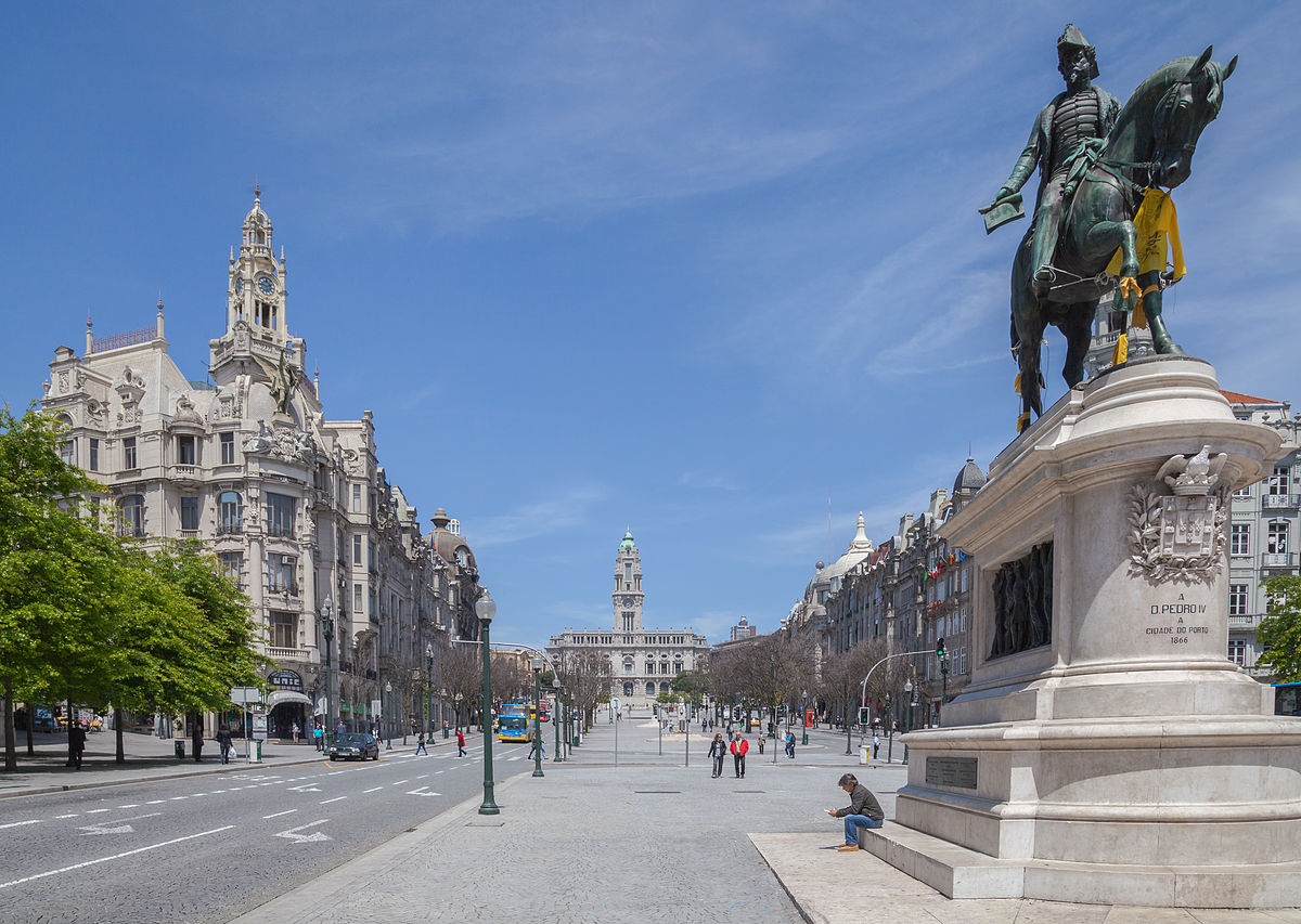 Autarca do Centro Histórico do Porto denuncia que 700 pessoas ficaram sem apoio social