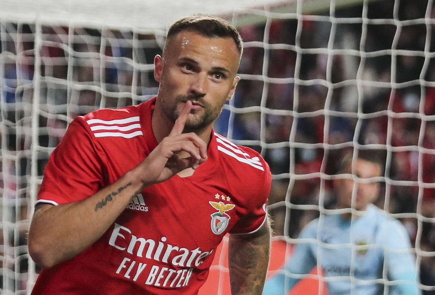 Benfica empresta Seferovic ao Galatasaray por uma época