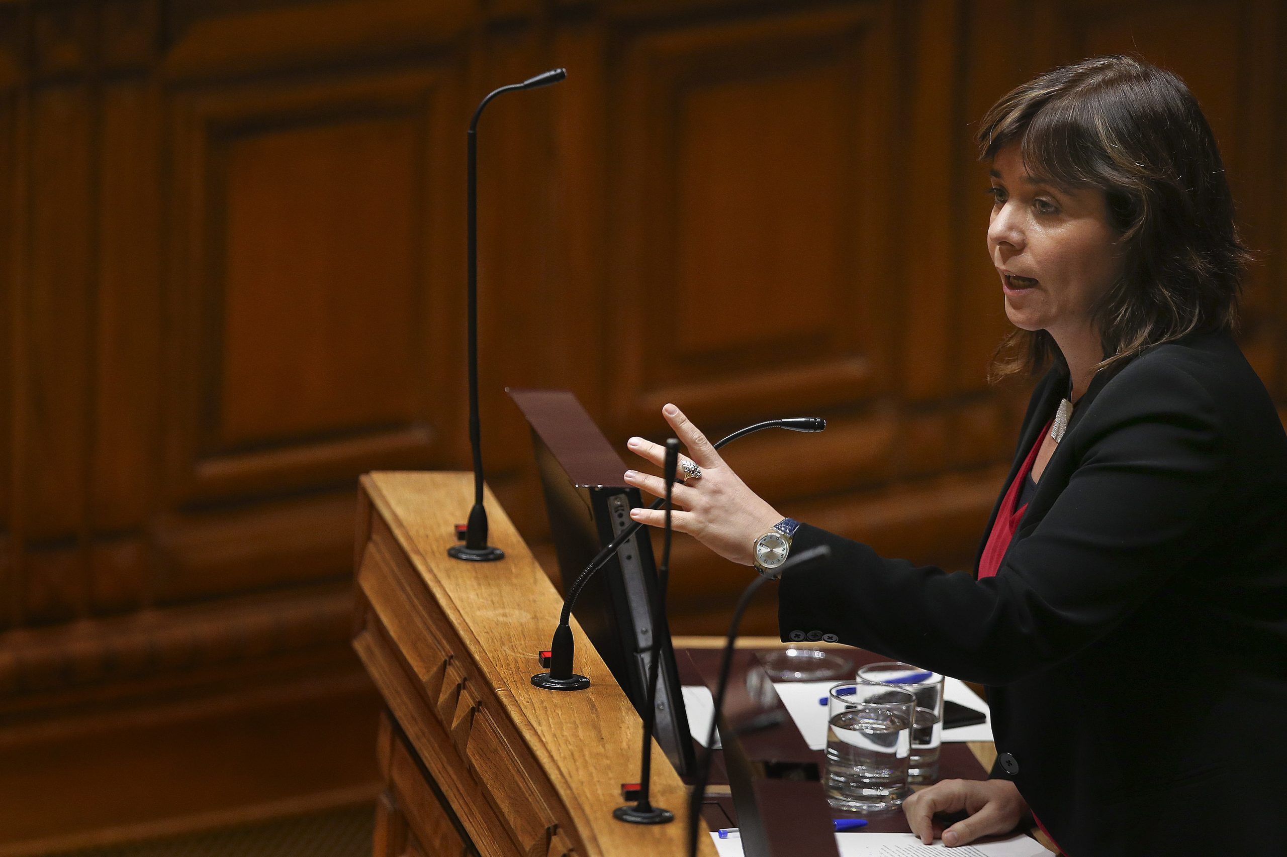 Bloco de Esquerda pede a Costa para “deixar cair” Taxa Social Única