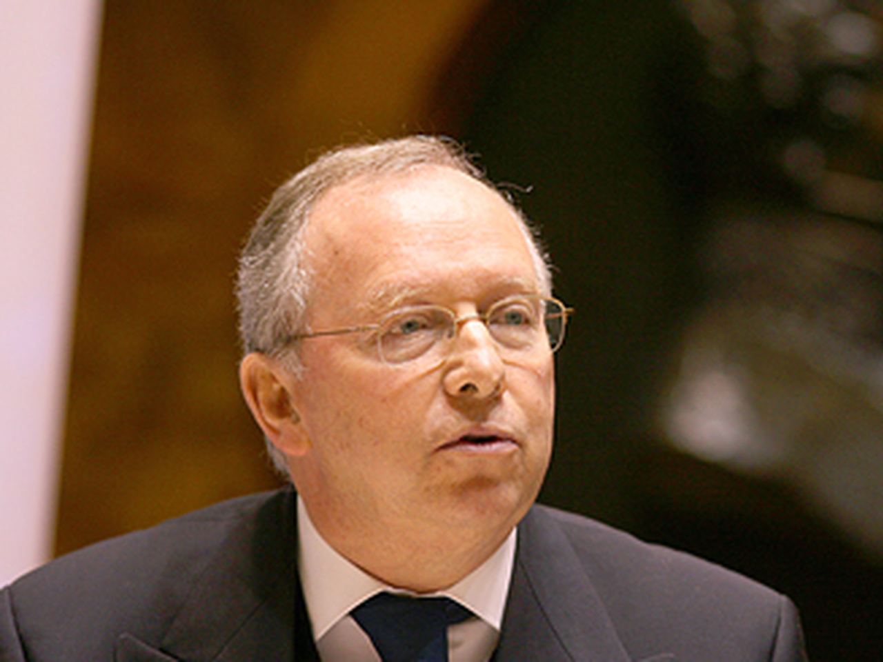Correia de Campos eleito presidente do CES