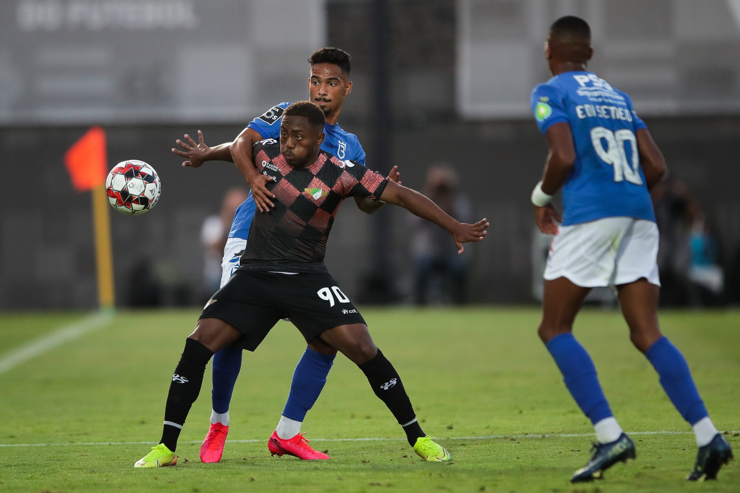 Moreirense vence ‘aflito’ Belenenses SAD no encerramento da jornada