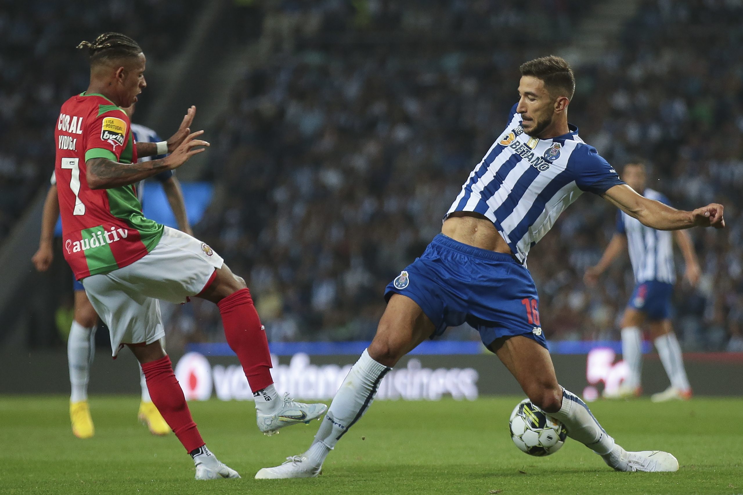 Médio Marko Grujic integra comitiva de 26 jogadores do FC Porto para Madrid