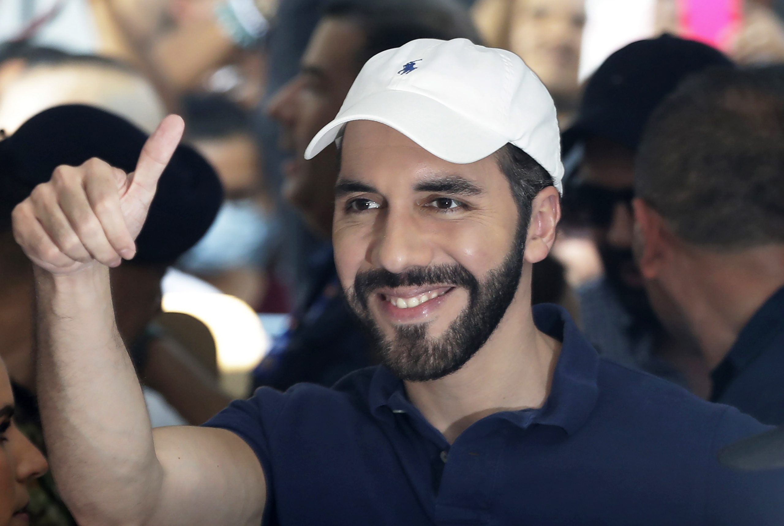El Salvador oferece nacionalidade a cinco mil “cientistas, engenheiros, médicos, artistas e filósofos altamente qualificados”