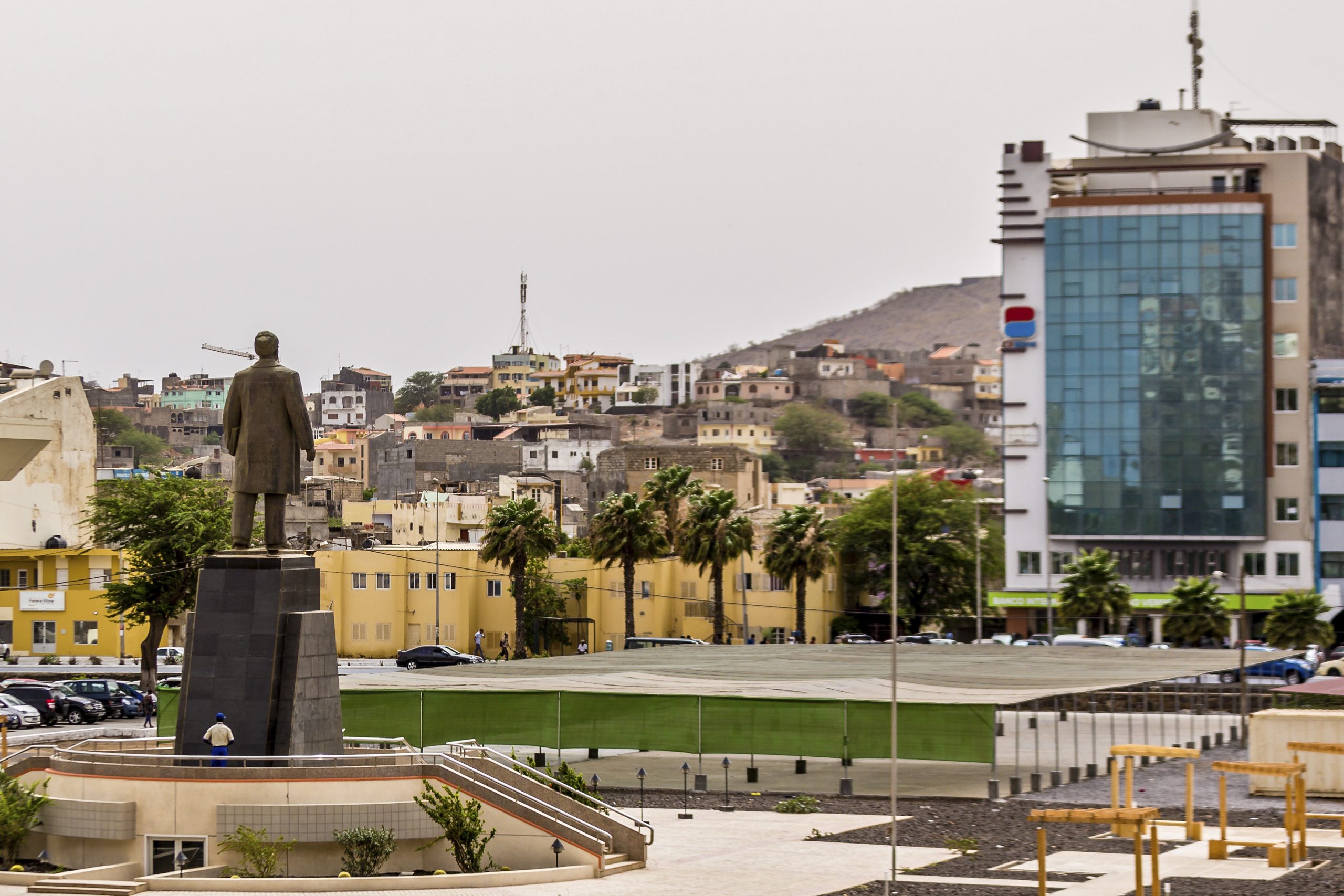 Mudança de memorial Amílcar Cabral gera polémica em Cabo Verde