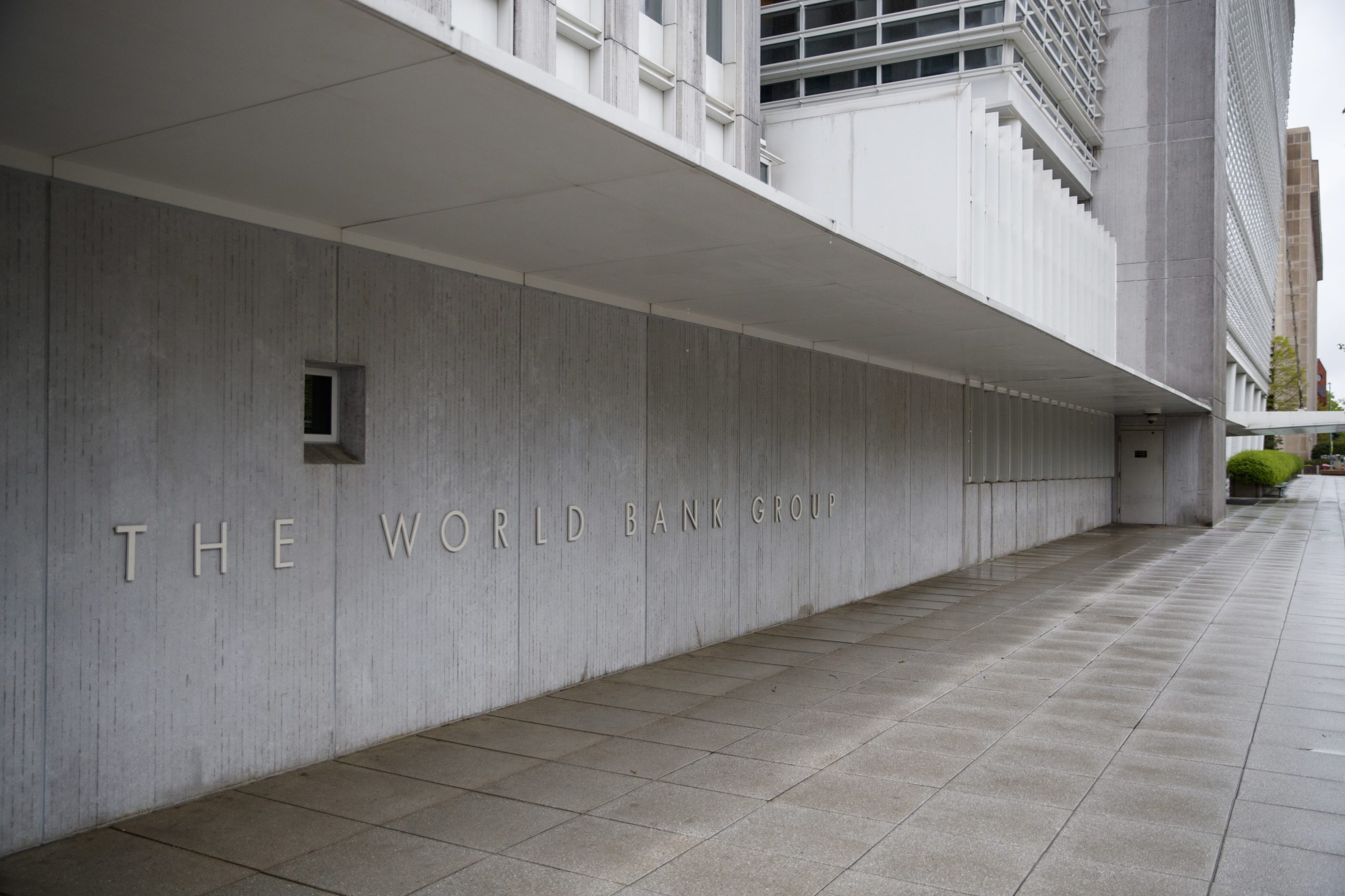 Banco Mundial revê em baixa crescimento da economia mundial para 4,1% este ano