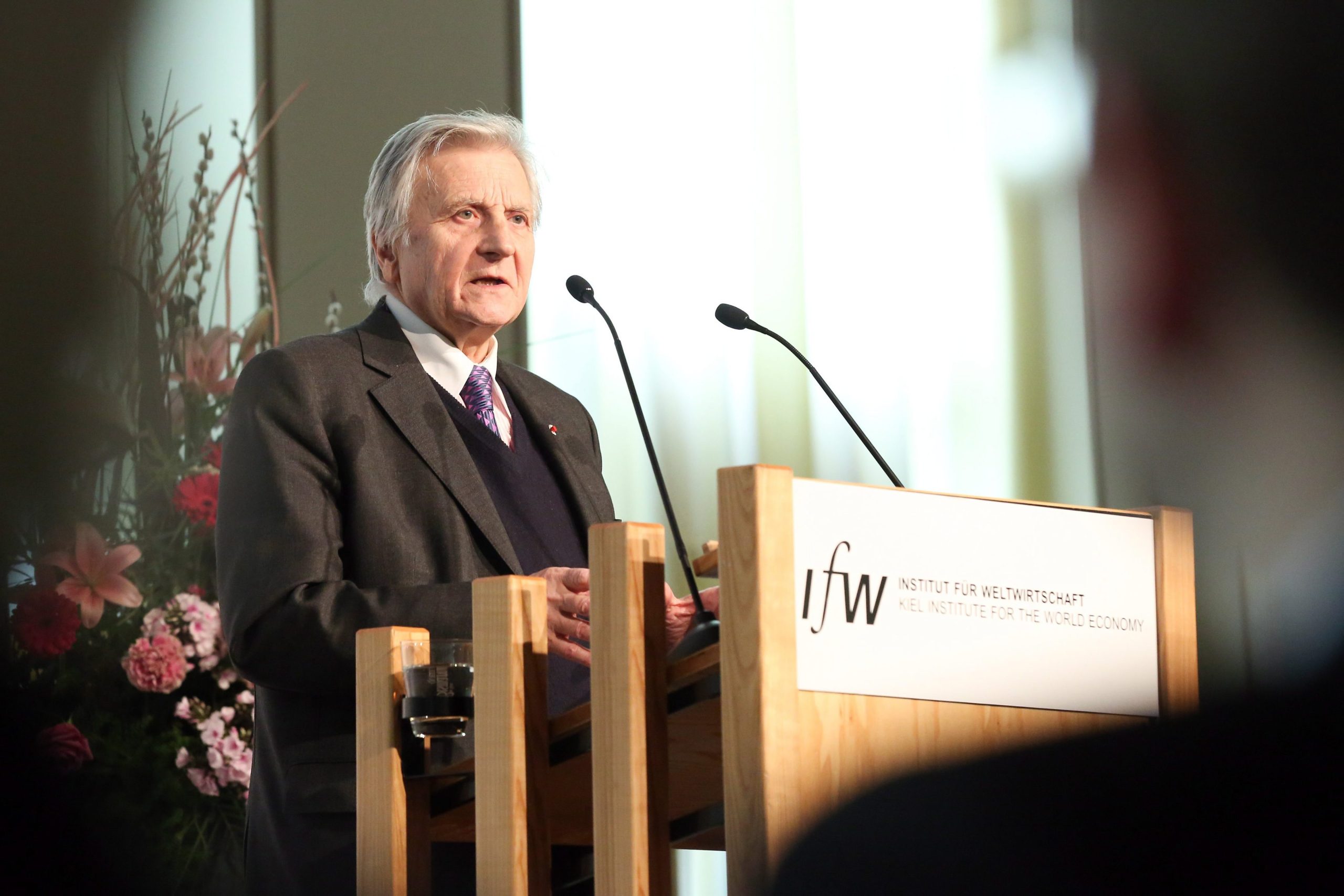 Jean-Claude Trichet diz que Portugal tem de avançar nas reformas estruturais