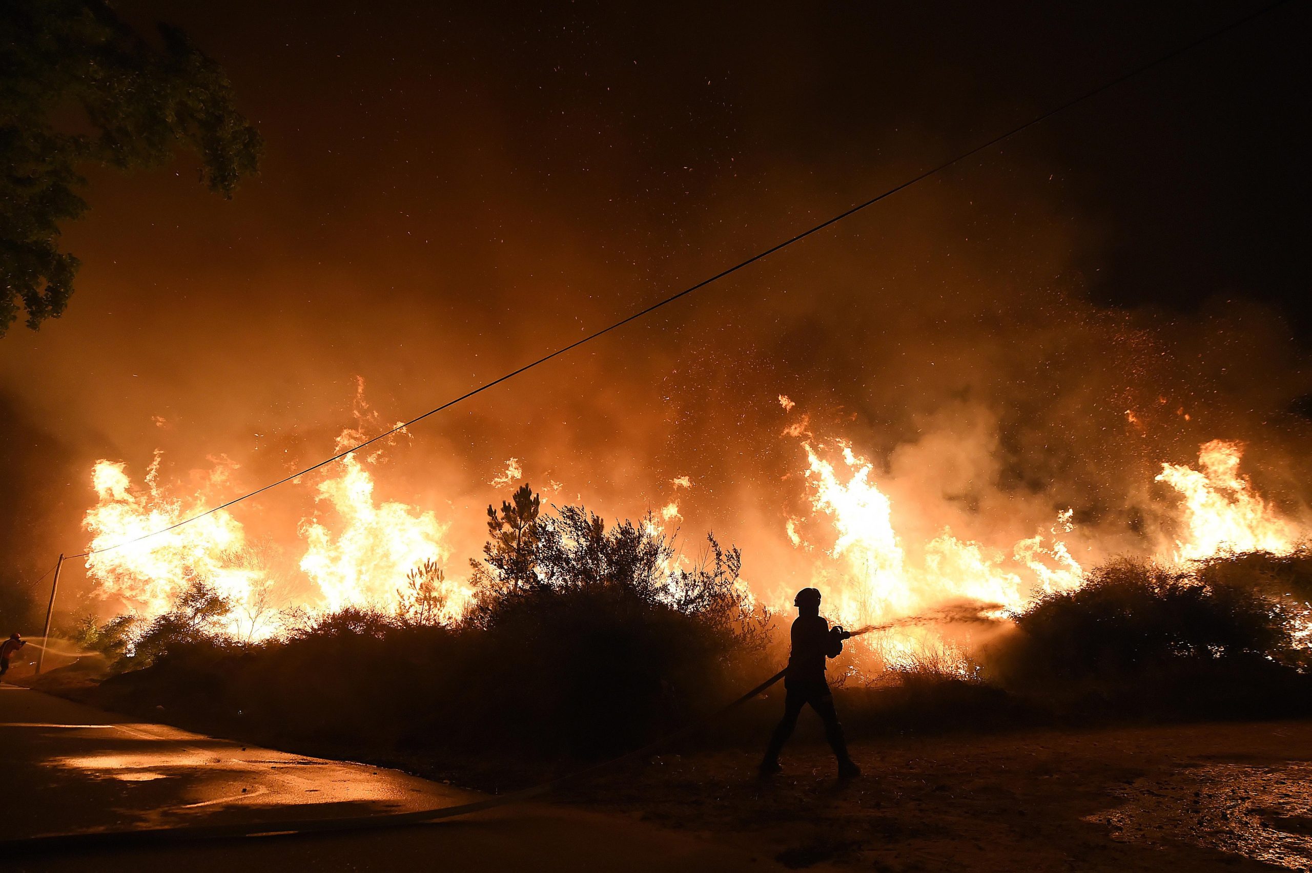 Incêndios que atingem Portugal, França e Itália podem vir a ser mais e maiores devido ao aquecimento global