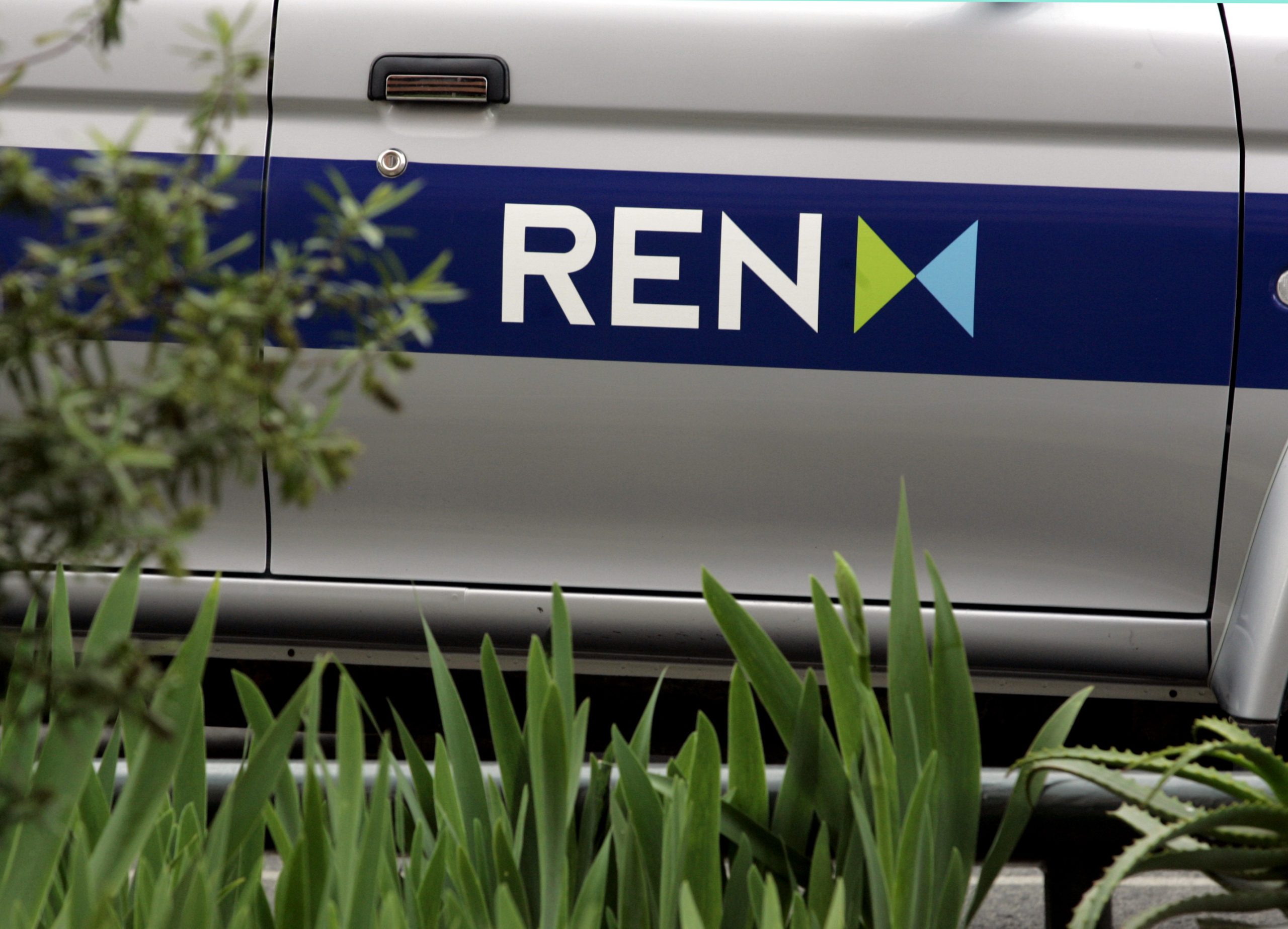 REN retoma normalidade na importação de energia de Espanha nas horas de sol