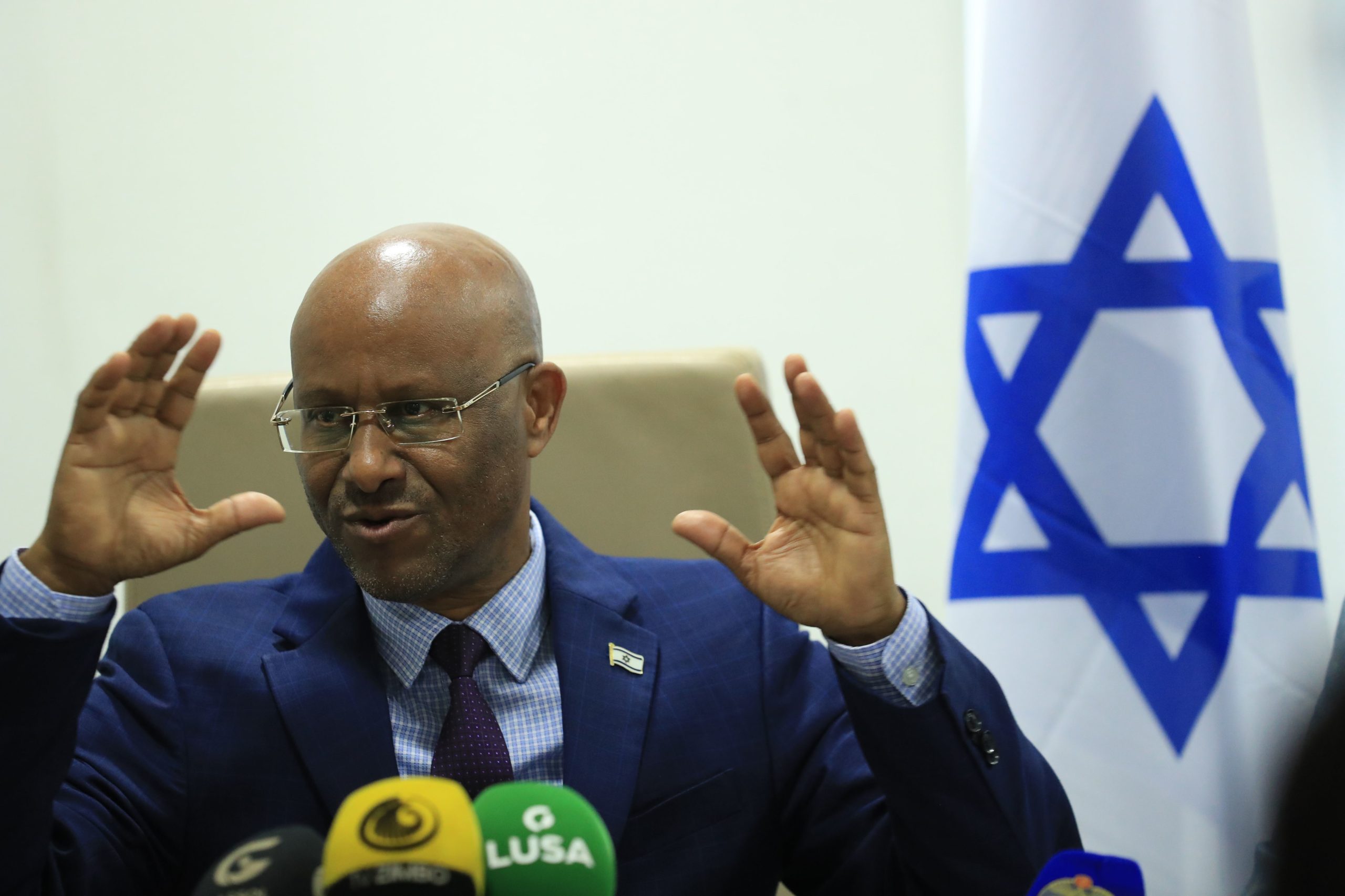 Luanda convocou embaixador israelita por mostrar “desapontamento” depois de saber a posição angolana no conflito