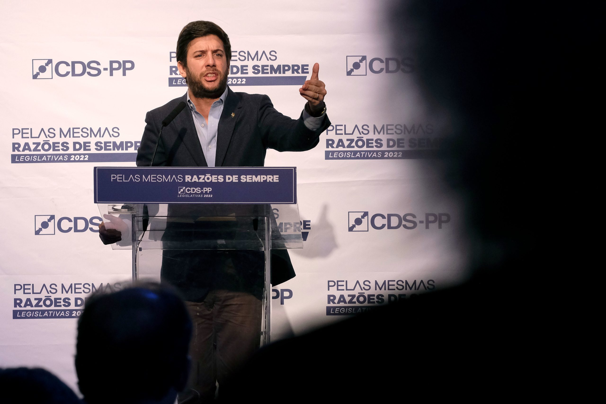 Legislativas: Líder do CDS diz que Sócrates é “melhor argumento” contra maioria absoluta do PS