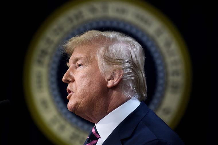 Eleições EUA: Trump desdobra-se em quatro comícios na Pensilvânia
