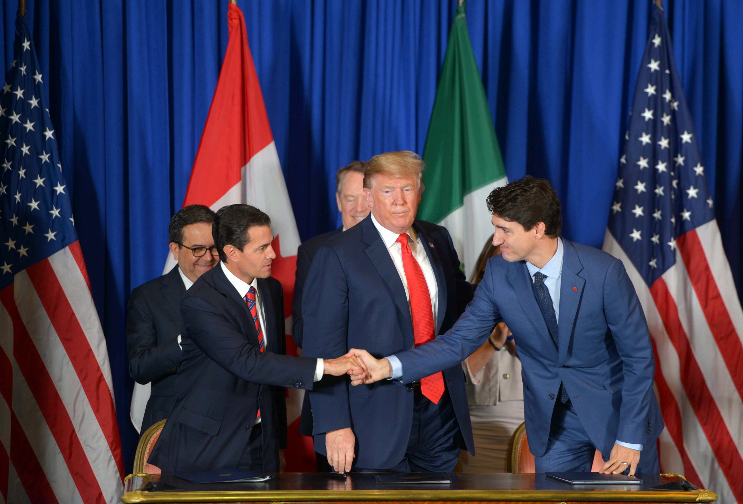 Donald Trump vai formalizar saída do Tratado de Livre Comércio da América do Norte