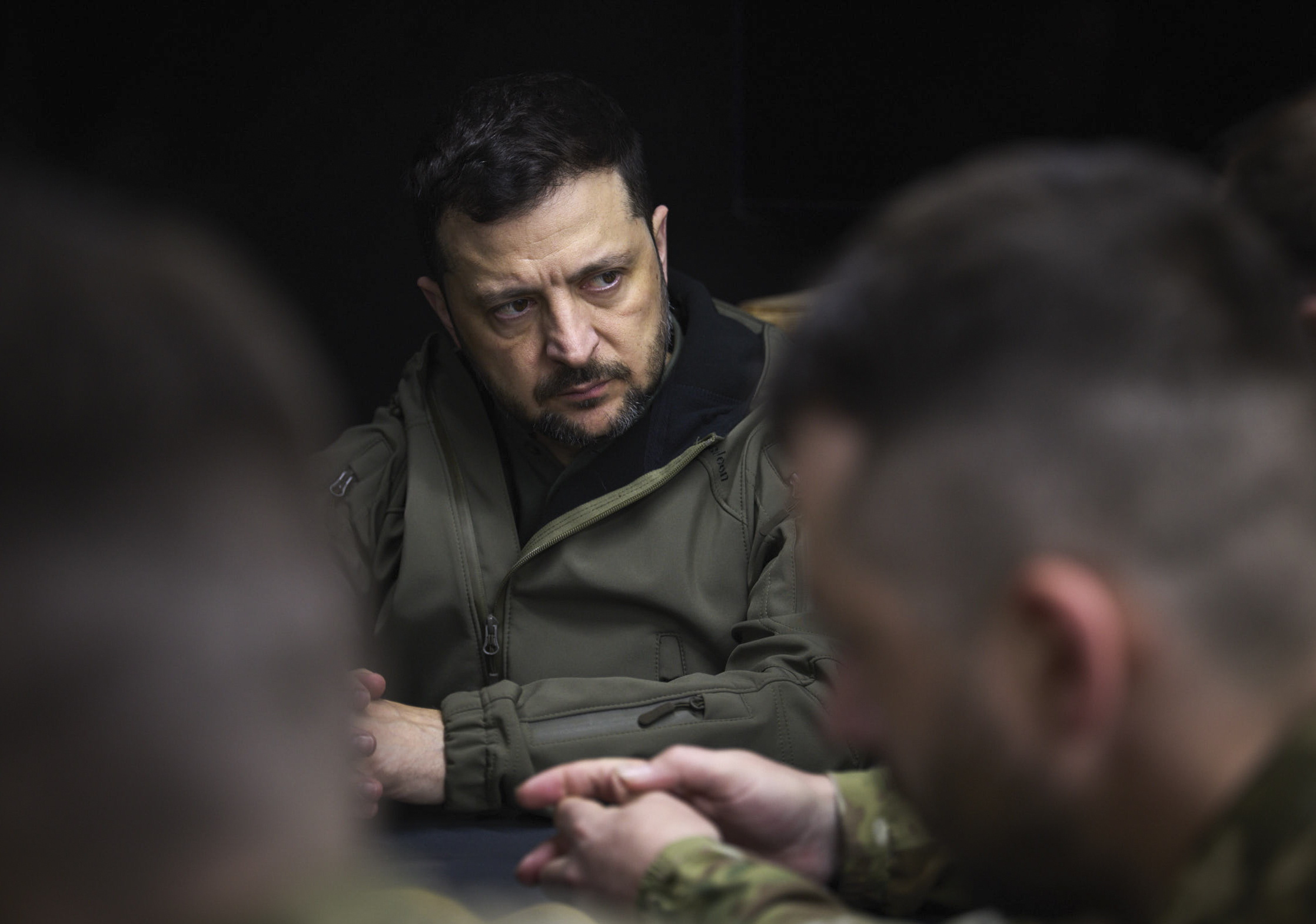 Zelensky descarta zona-tampão: “Ceder território não é opção”