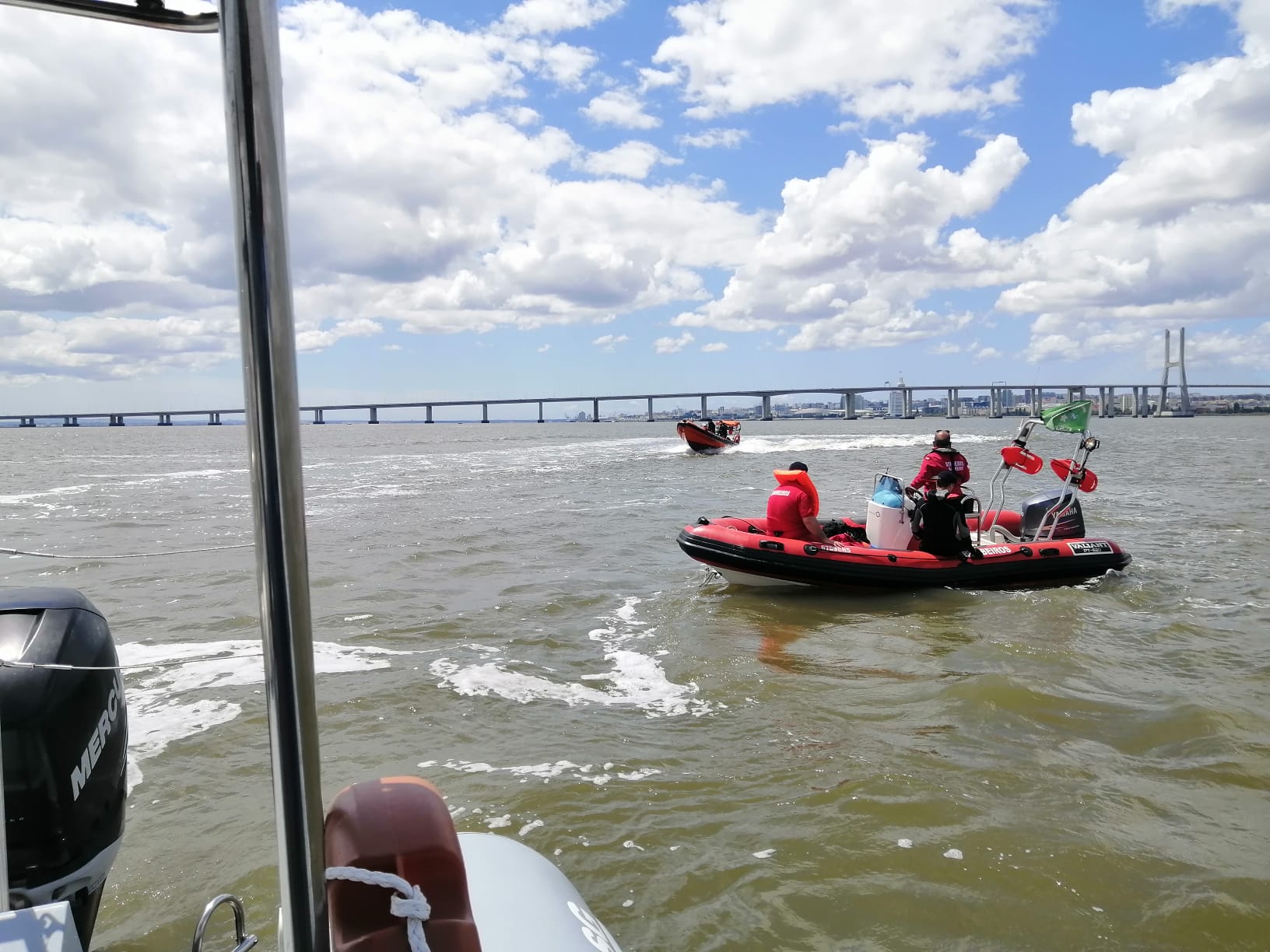 Buscas por pescador desaparecido no Tejo interrompidas, sem qualquer indício da vítima