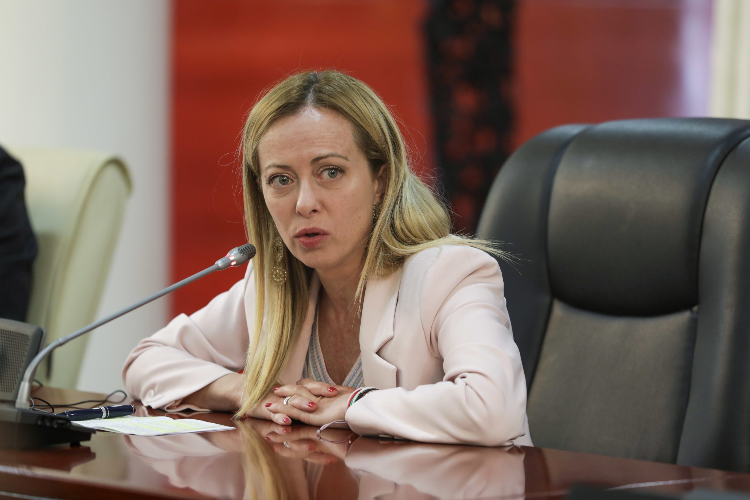 Giorgia Meloni fala de “fadiga” da Ucrânia e migrações numa chamada falsa