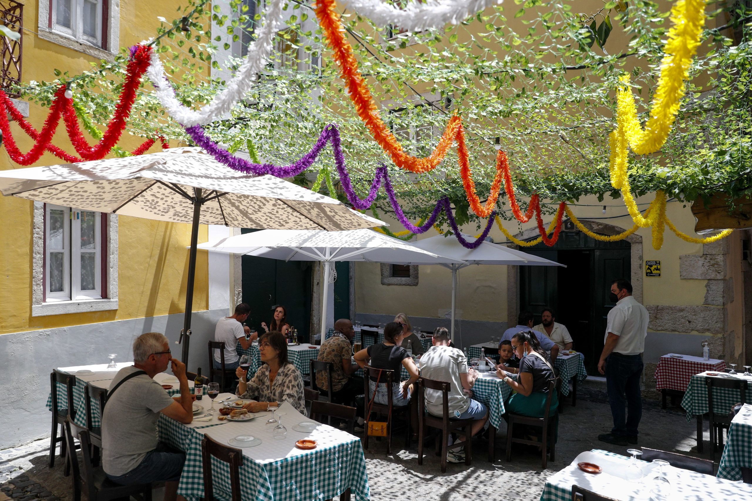 Há festa em Lisboa, e cortes de trânsito também