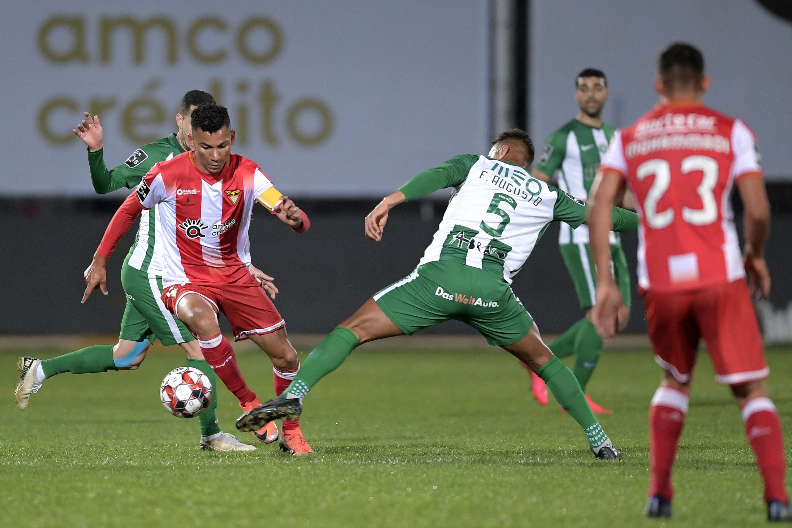 Aves levanta dúvidas sobre regresso. “Quais as atitudes e medidas a adotar além do isolamento do jogador?”