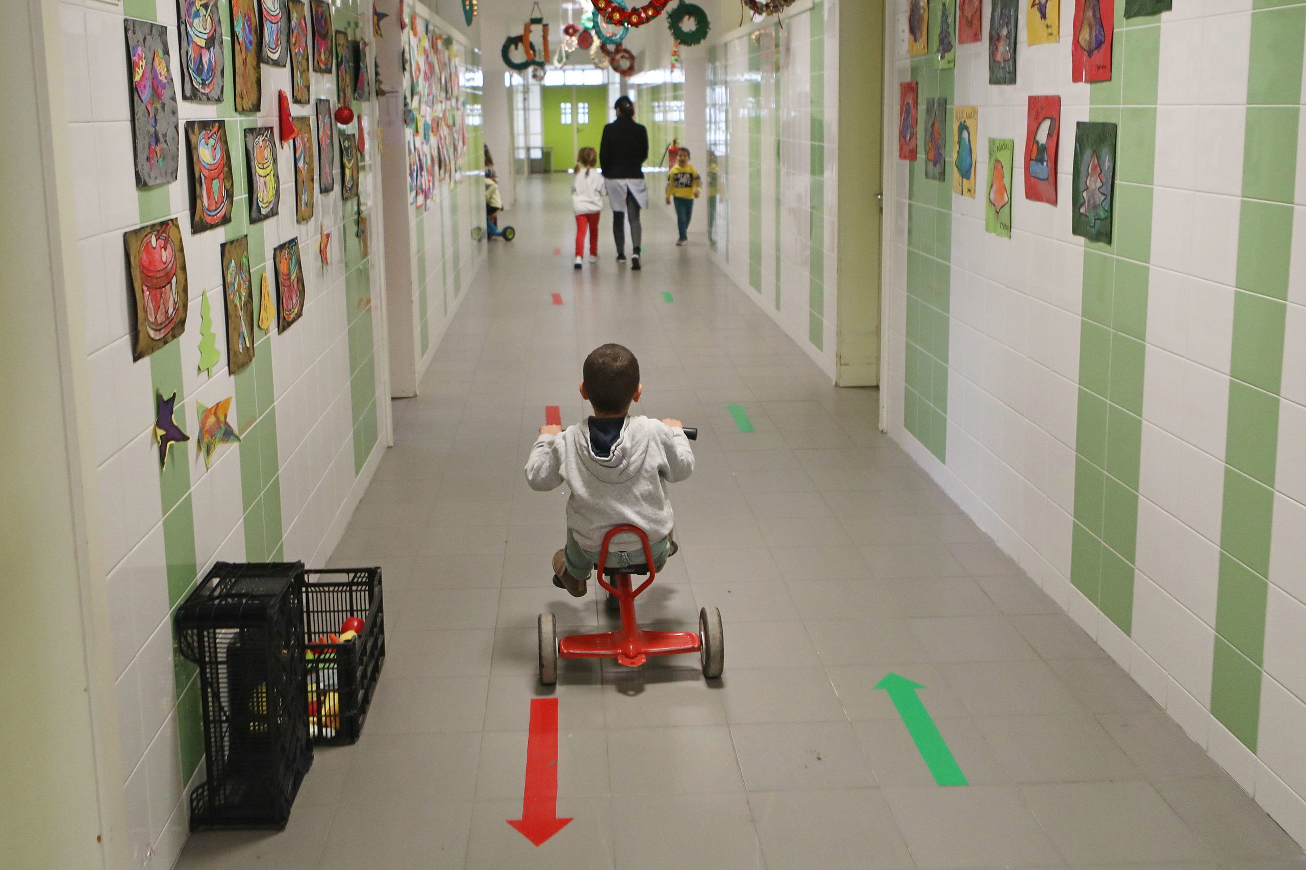 Covid-19: Nas escolas de acolhimento há novatos e “repetentes” de outros confinamentos