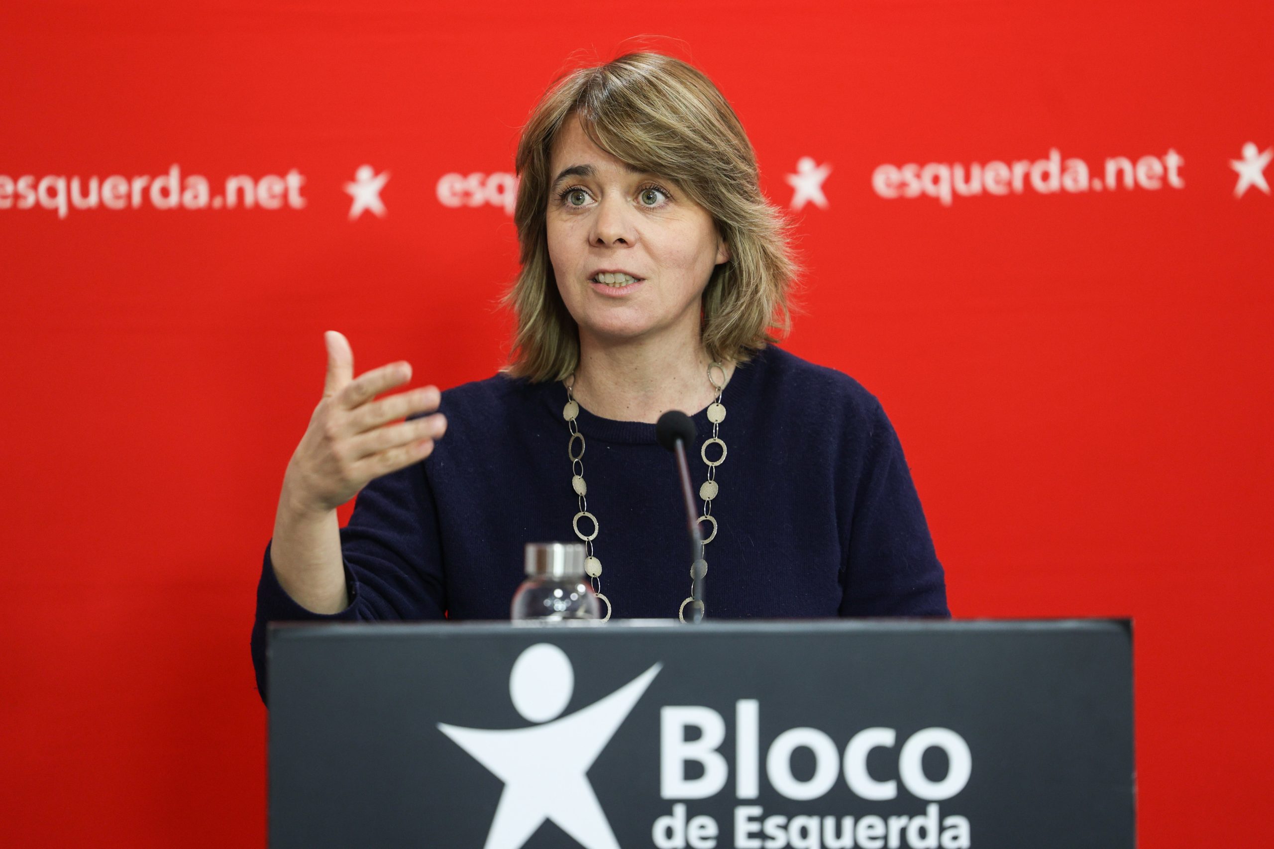 Catarina Martins acusa Medina de “fazer de conta que nunca sabe nada” sobre a TAP