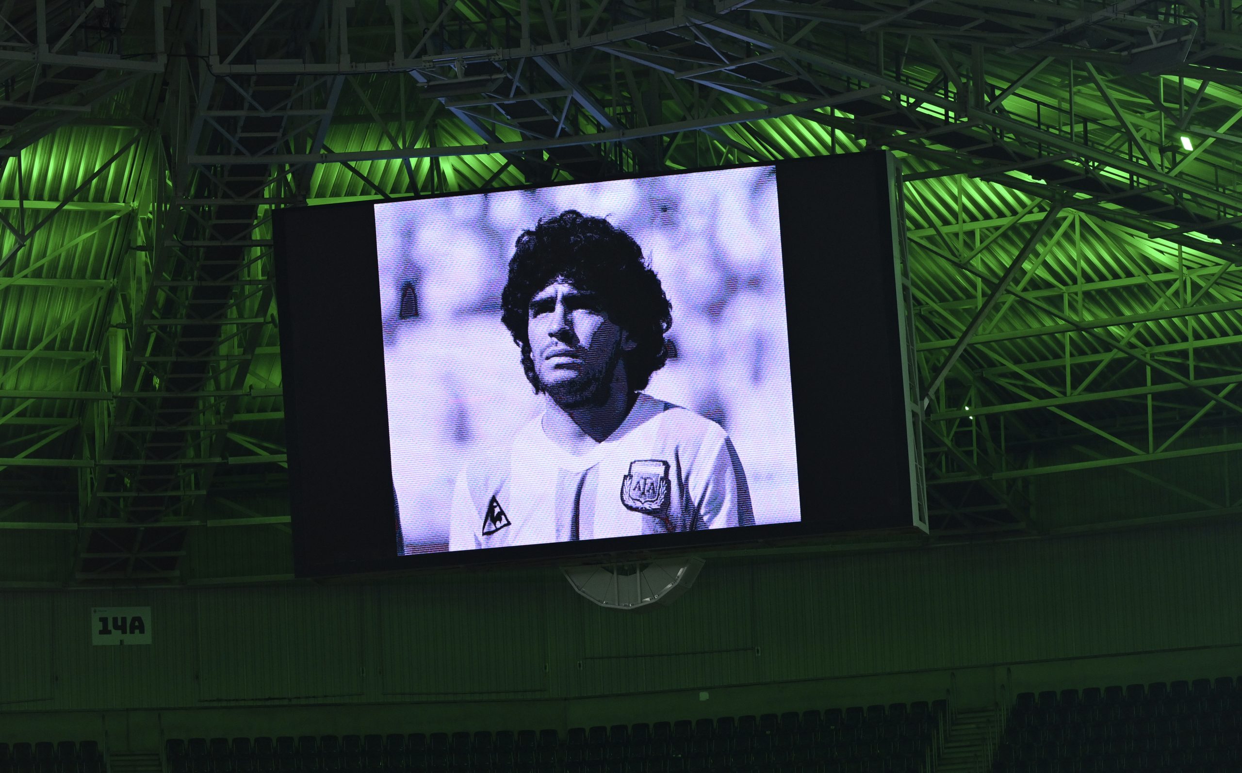 Novo relatório da autópsia de Maradona exclui consumo de álcool ou drogas
