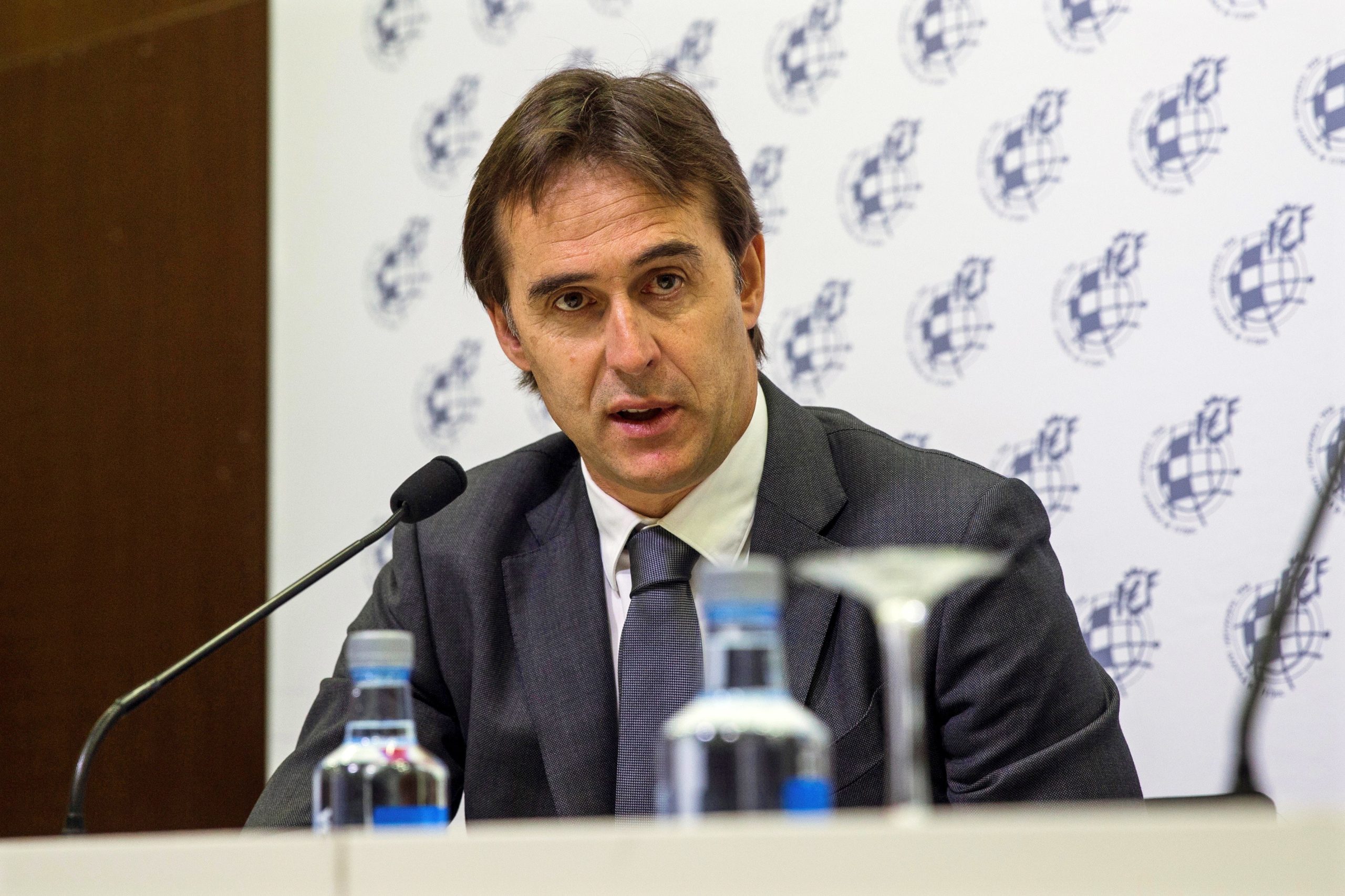 Julen Lopetegui: “Se querem ver um treinador abatido, não olhem para mim”