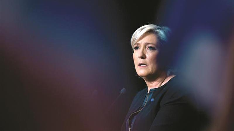 Le Pen responde a Zidane: “Com o que ele ganha compreendo que vote Macron”