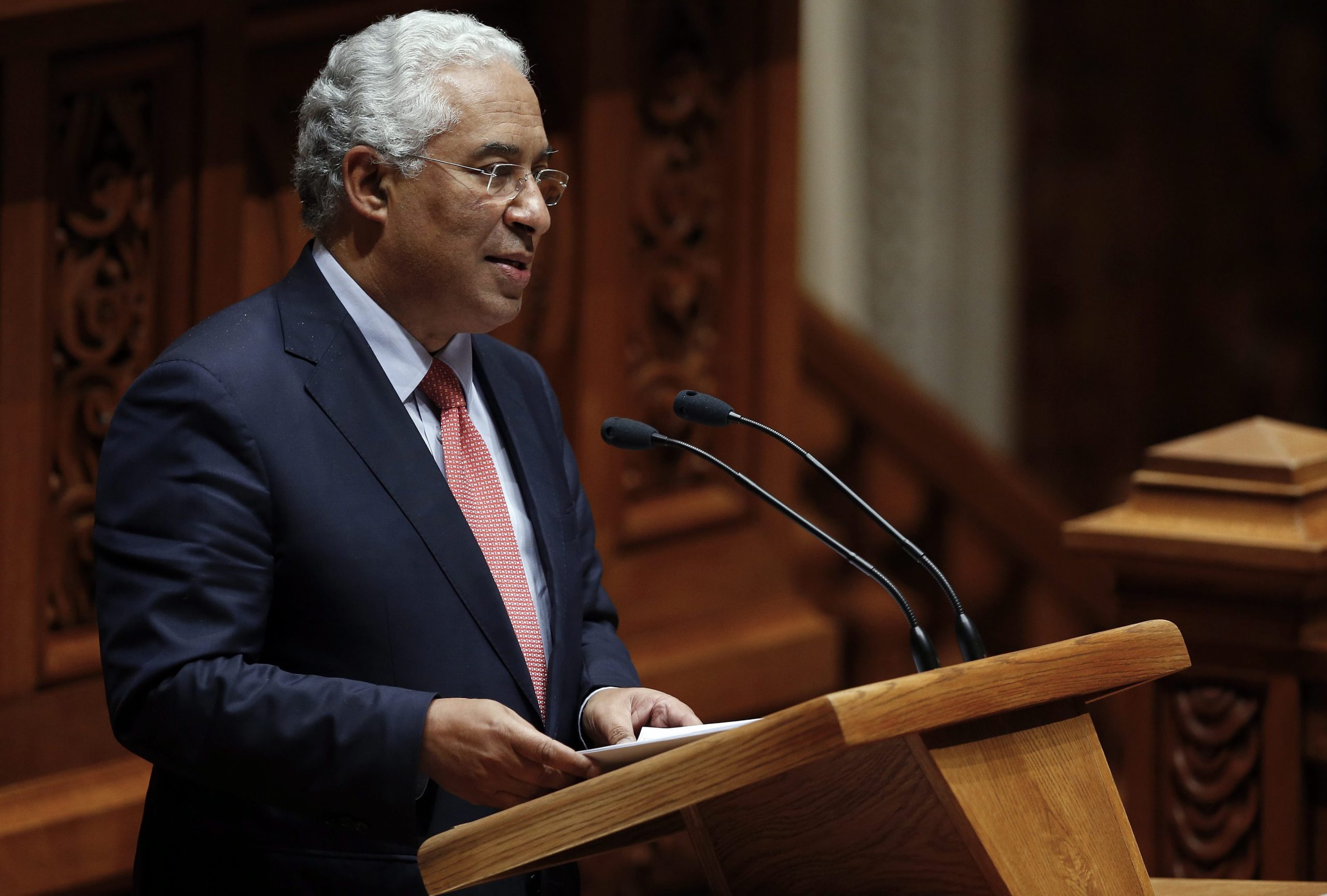 Costa acredita que custos dos juros de Portugal vão ser ajustados em 2017