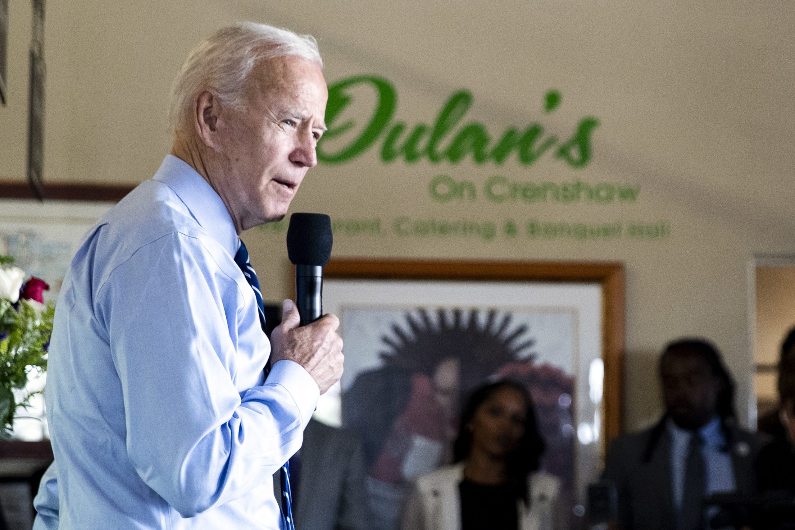 “Quer ver se estou em forma, vamos fazer flexões juntos”. O pacato Biden perdeu a paciência quando lhe disseram que era muito velho para concorrer a presidente