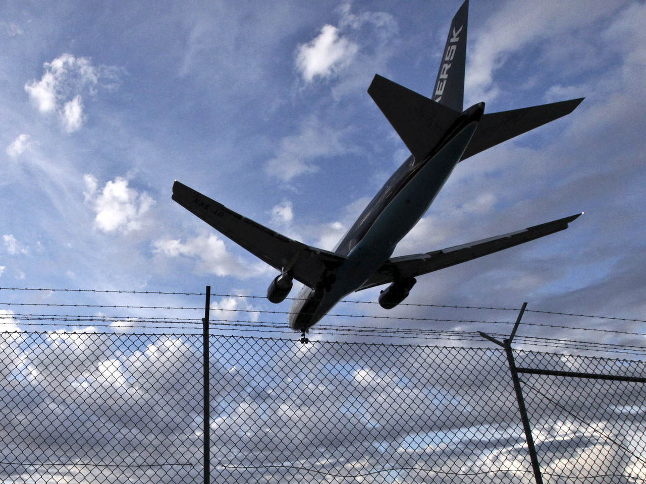 Avião evita colisão com drone quando se preparava para aterrar no Aeroporto do Porto