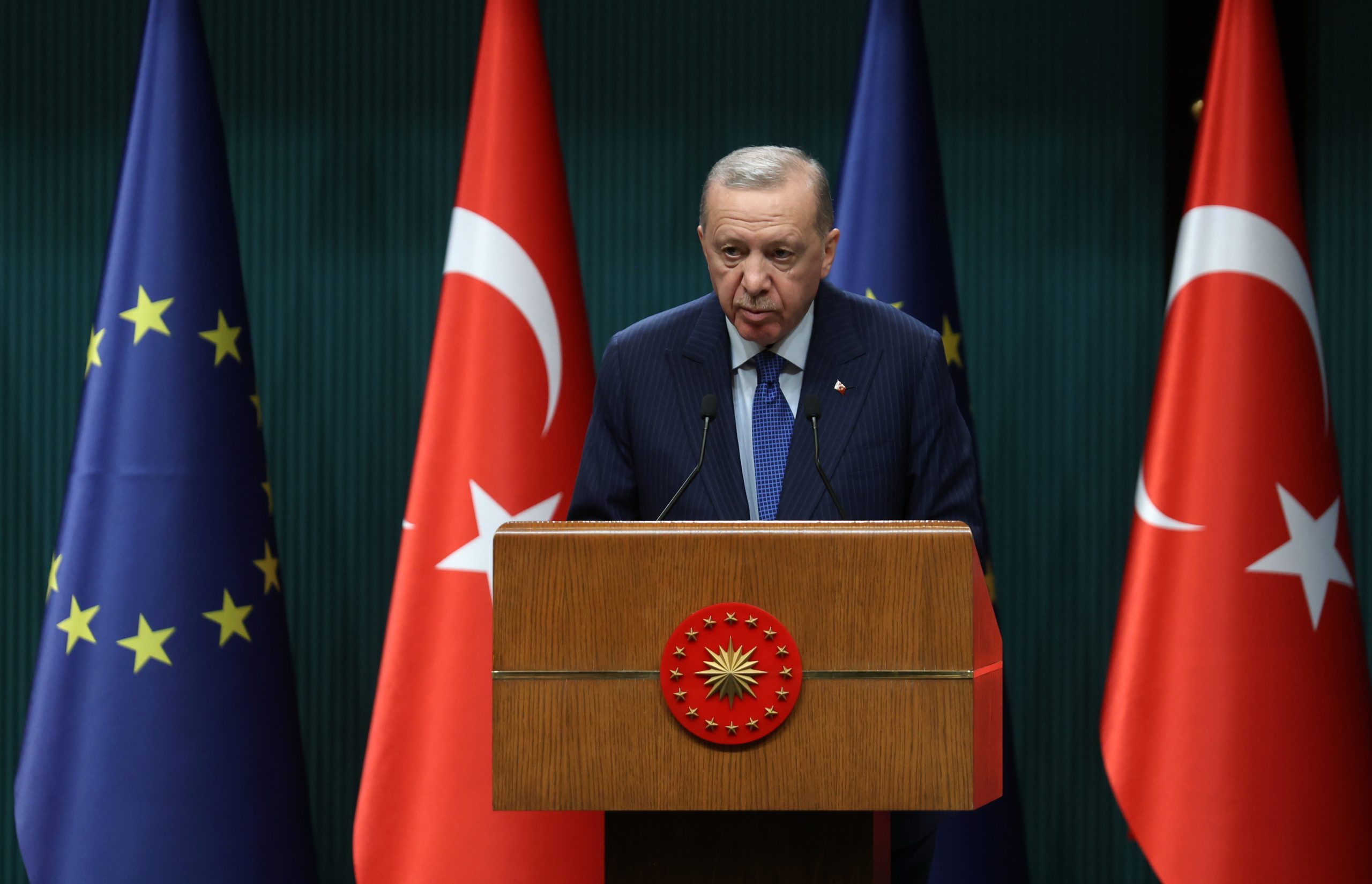 Erdogan saúda “oportunidade histórica” para reabrir conversações de paz com PKK
