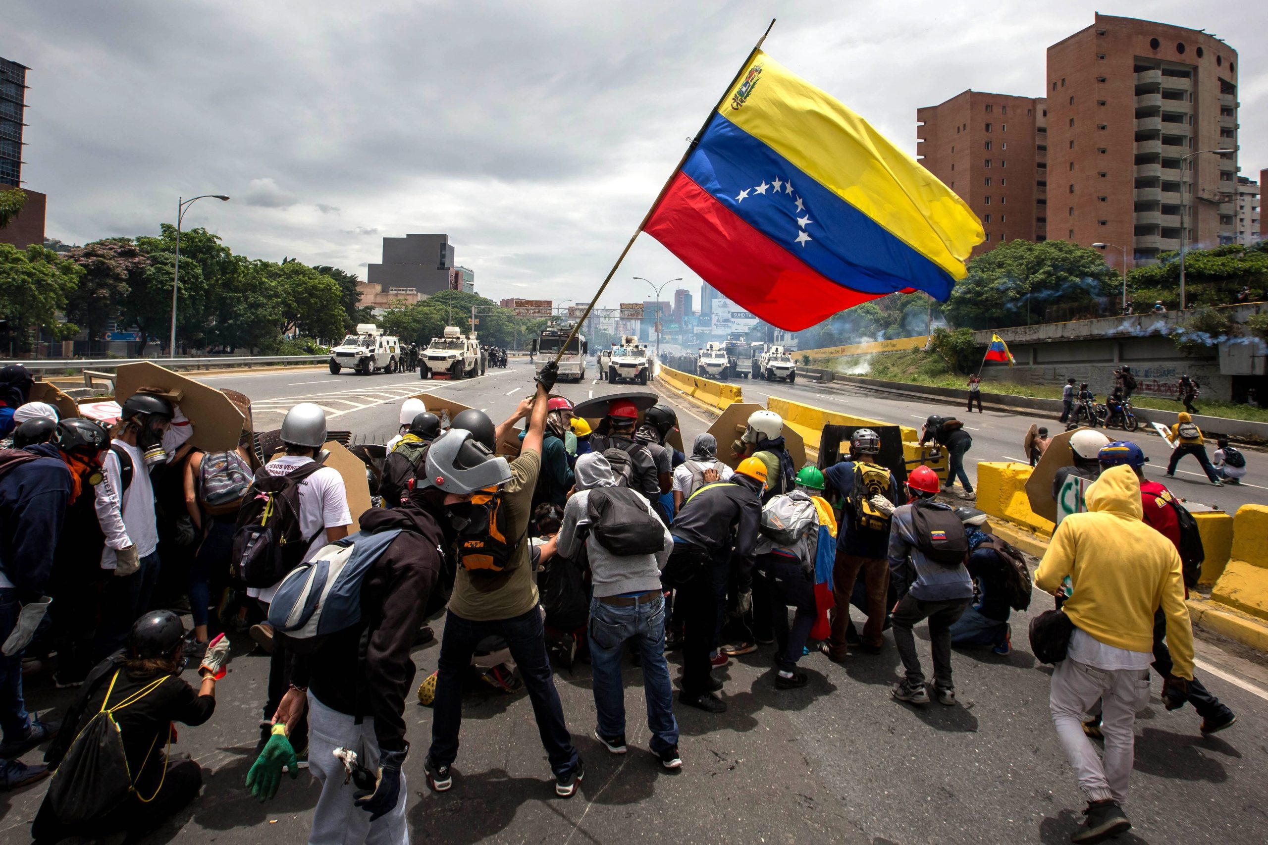 Venezuela: Pelo menos 10 estabelecimentos comerciais de portugueses foram saqueados