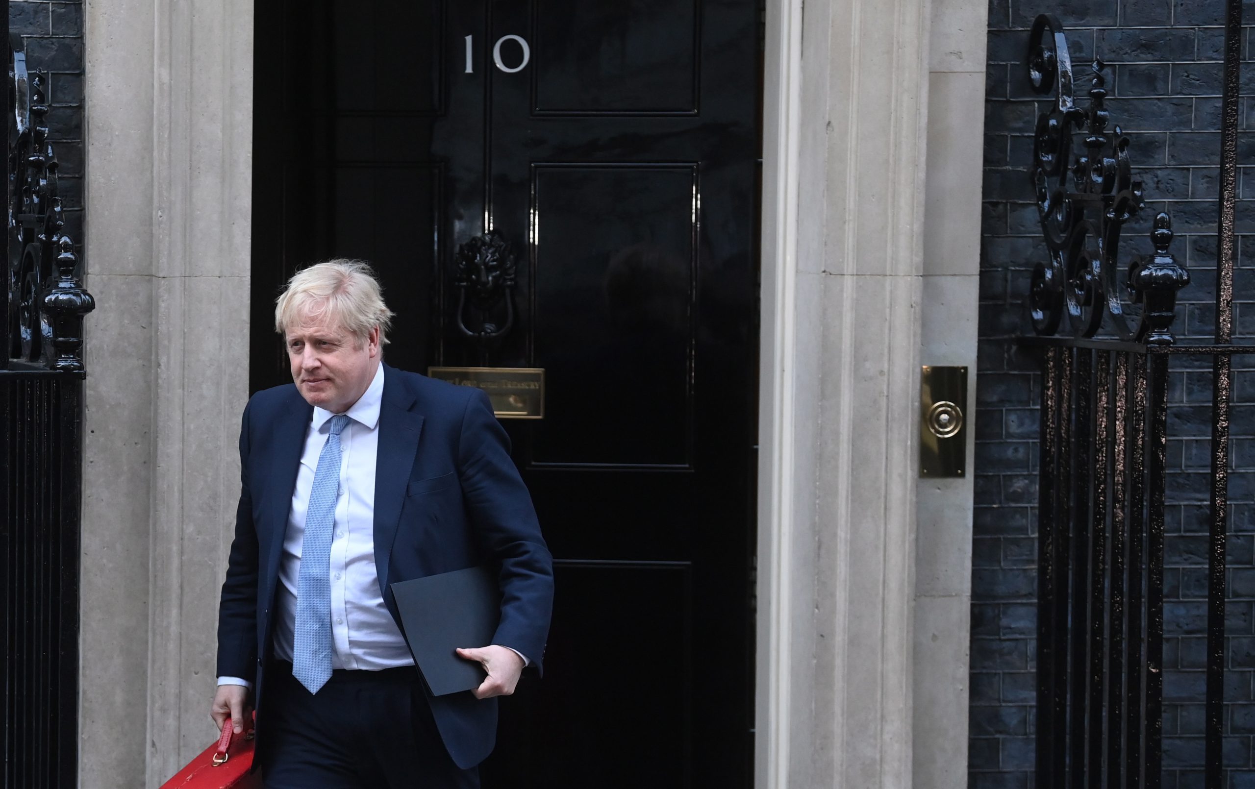 Primeiro-ministro britânico multado por festas em Downing Street durante o confinamento