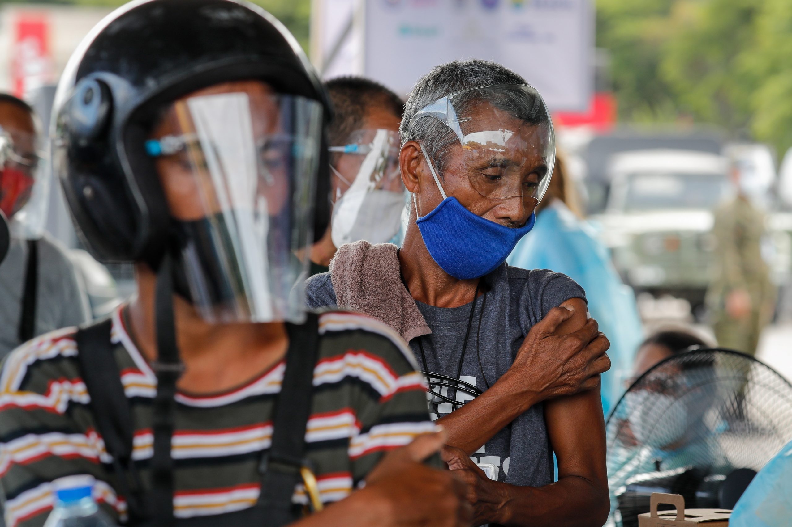 Presidente das Filipinas ameaça prender quem recusar vacinar-se contra a covid-19