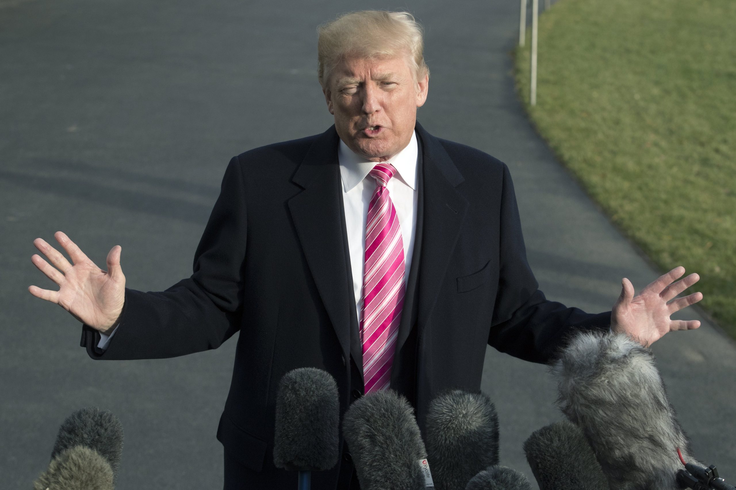 “A era da paciência estratégica acabou”, diz conselheiro de Segurança de Trump
