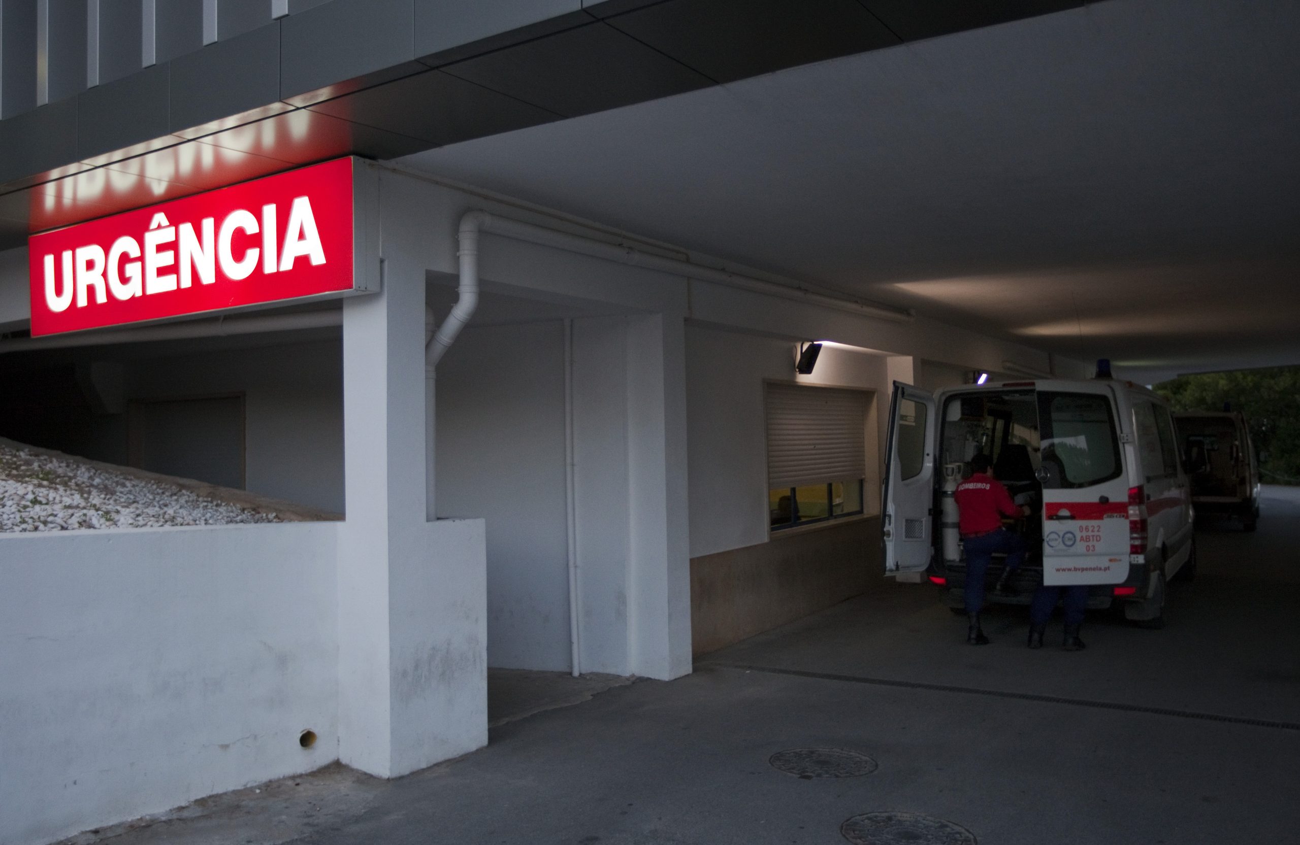 Presidente da Câmara de Coimbra contra nova maternidade nos Hospitais da Universidade