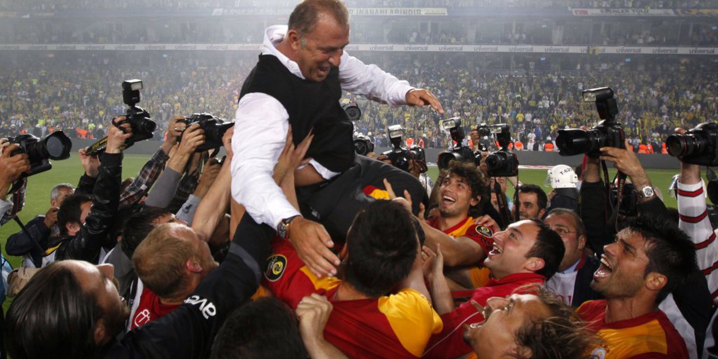 Treinador do Galatasaray admite que empate com FC Porto é um bom resultado