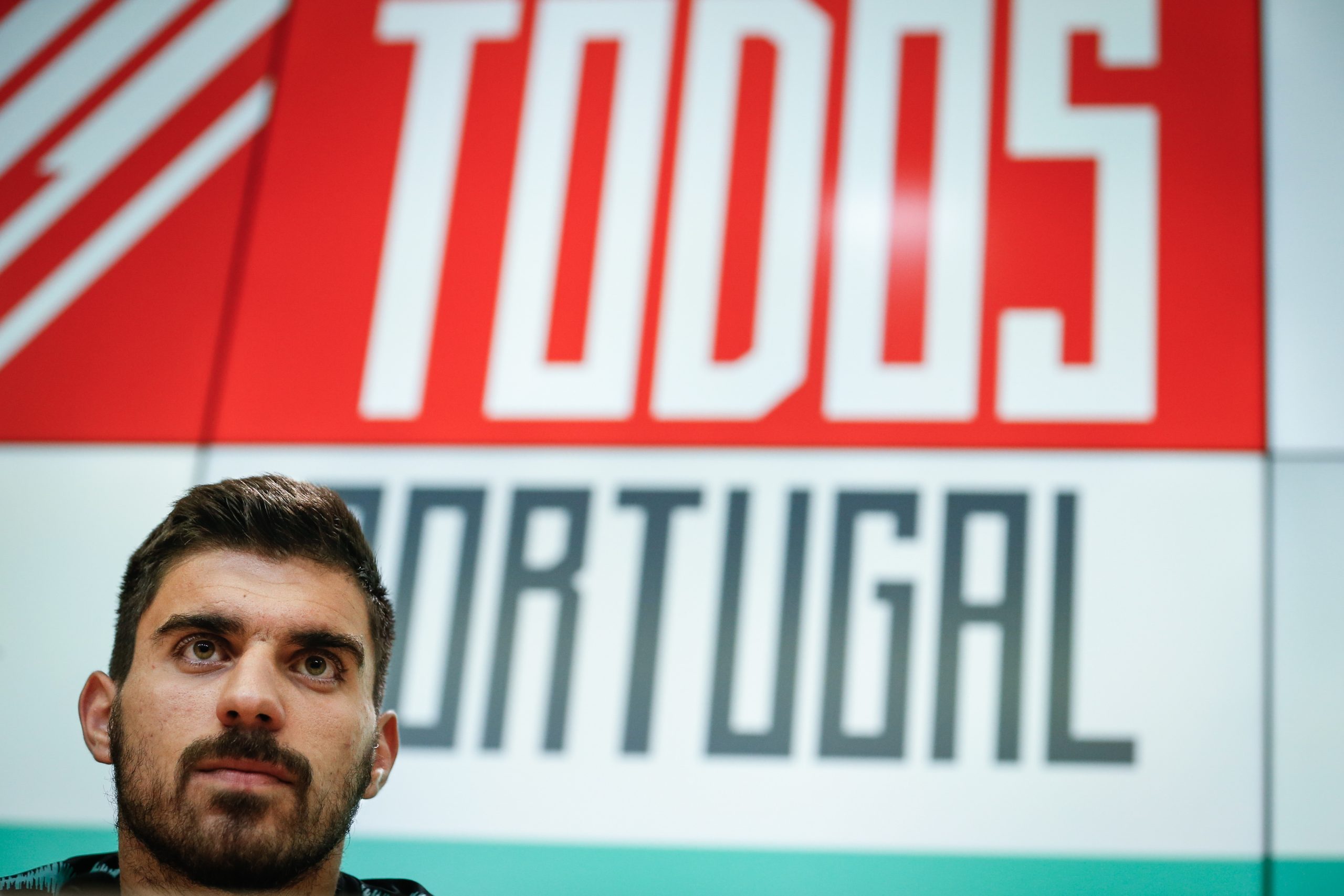 Rúben Neves diz que Portugal é “sempre mais forte” com Ronaldo