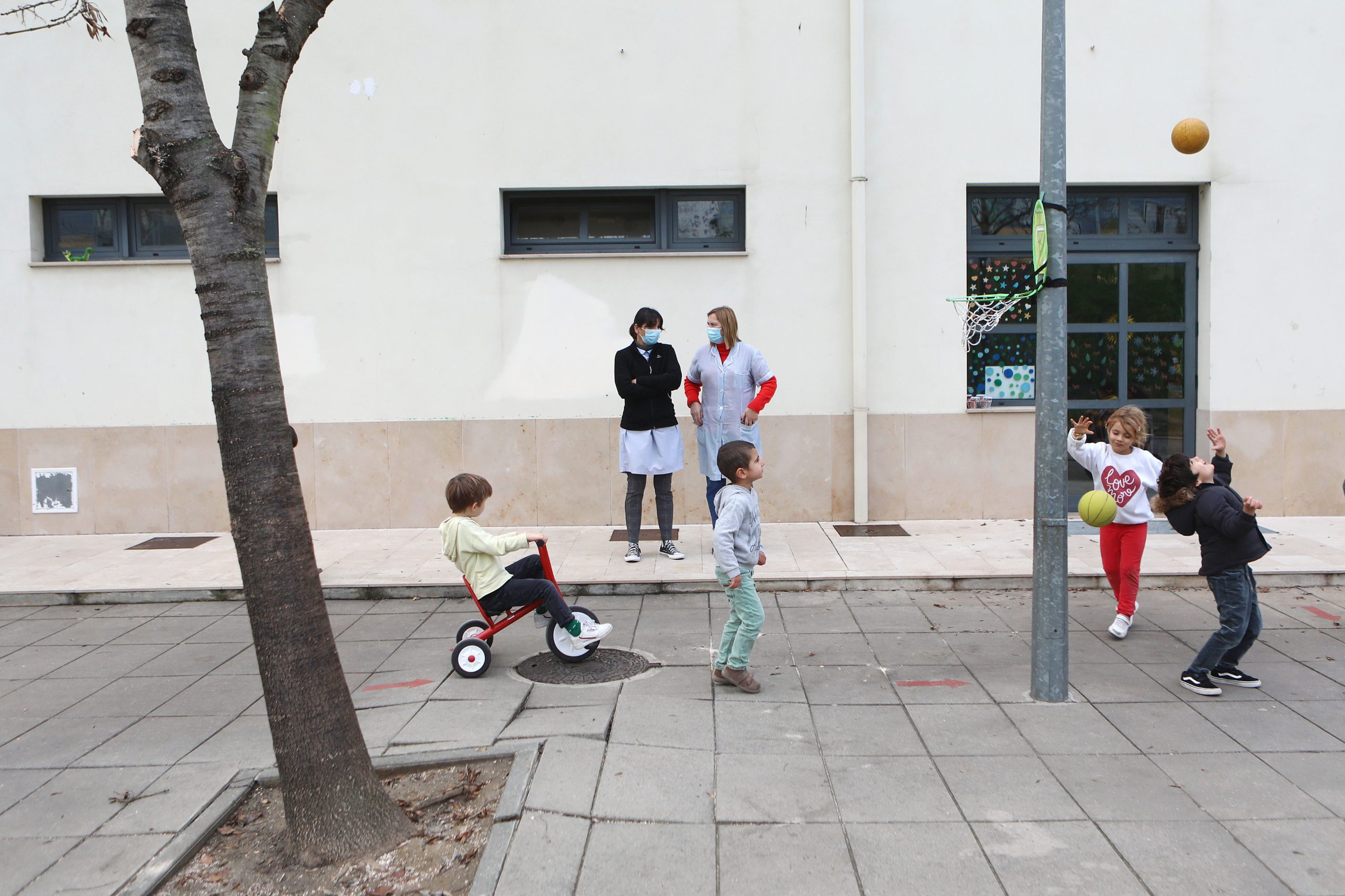 Alunos do 1.º ciclo não vão ter que devolver manuais escolares