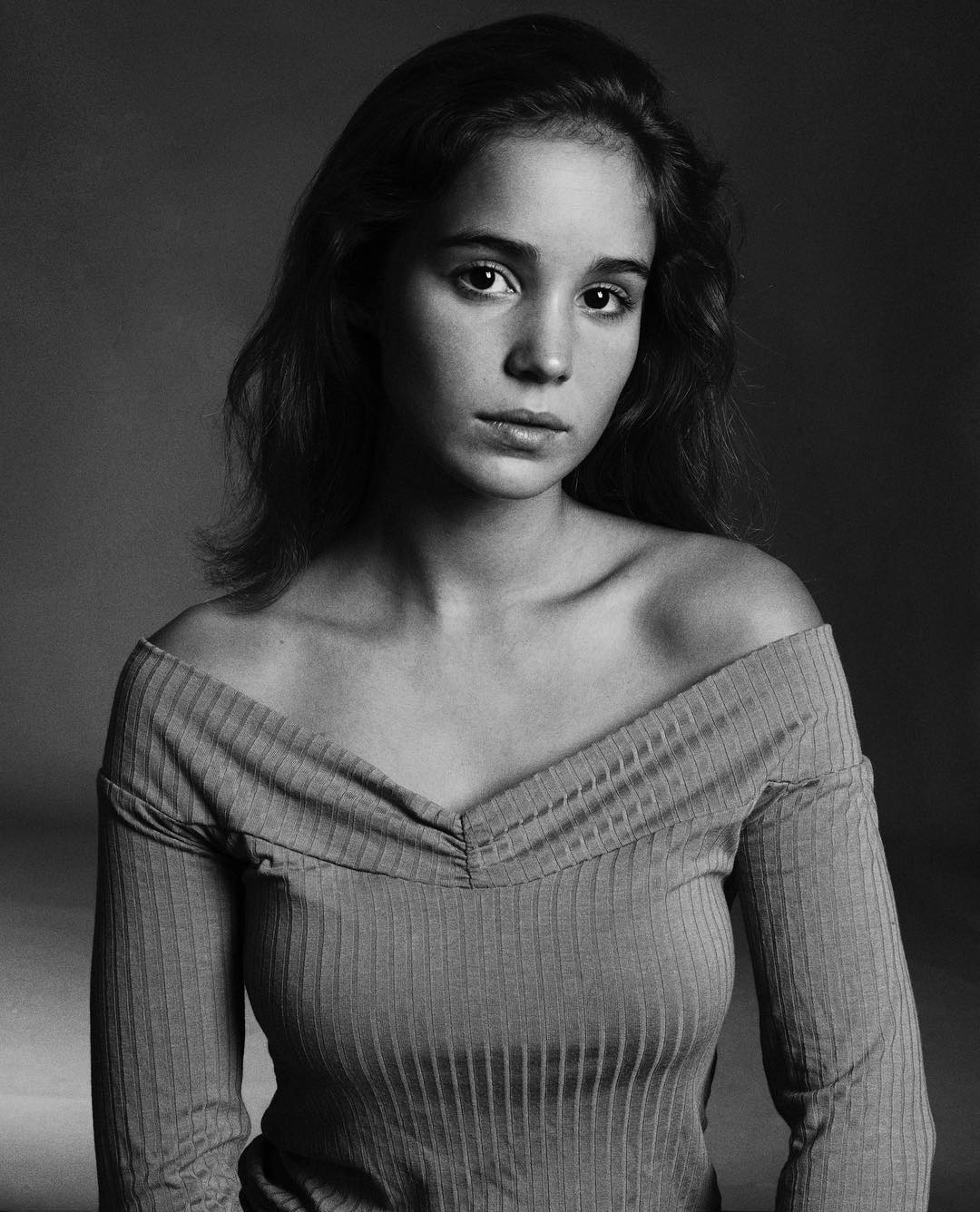 Atriz portuguesa Alba Baptista protagoniza série da Netflix