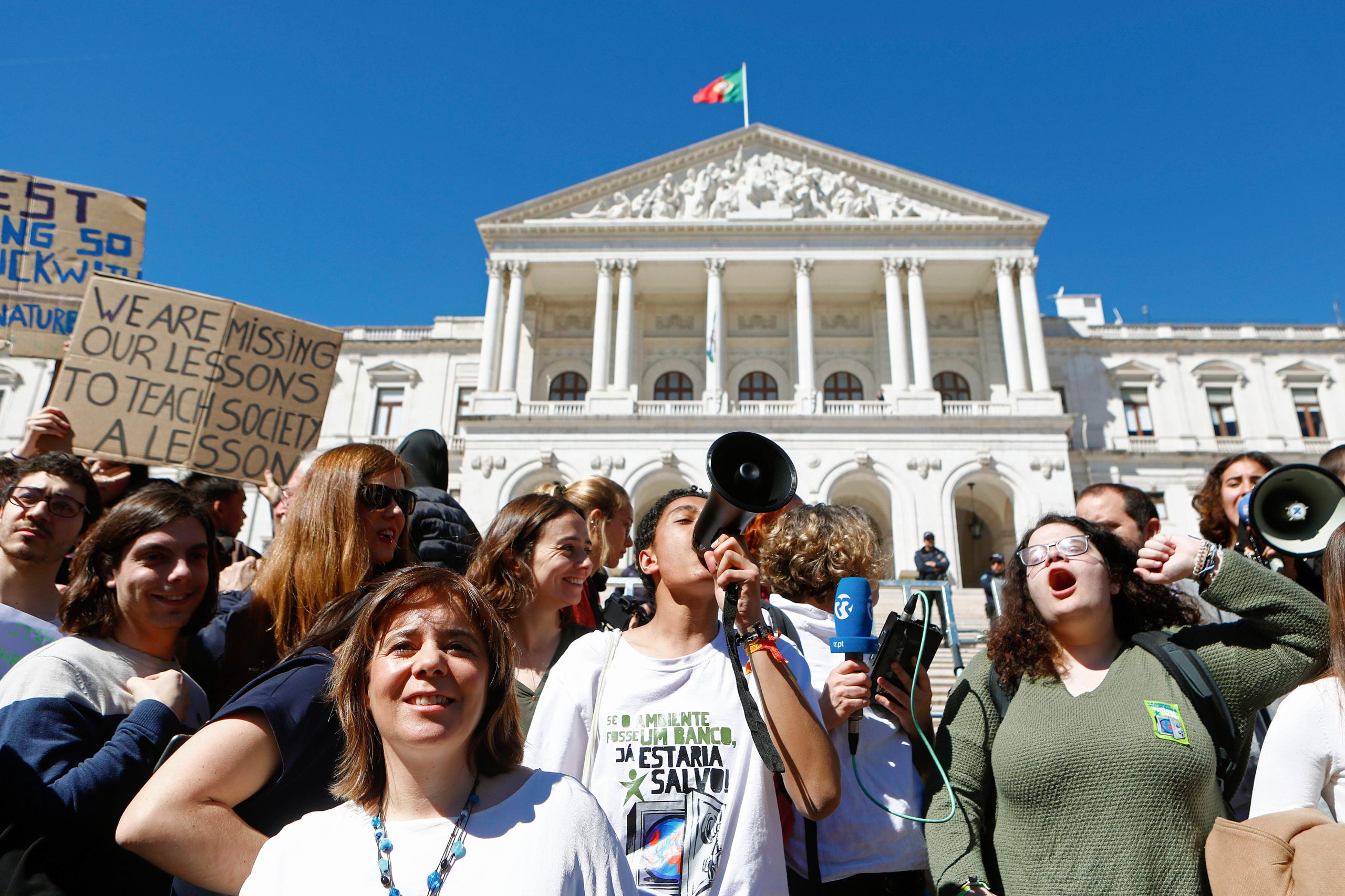 Clima: Catarina Martins diz que protesto é uma “luta coletiva de quem quer ser ouvido”