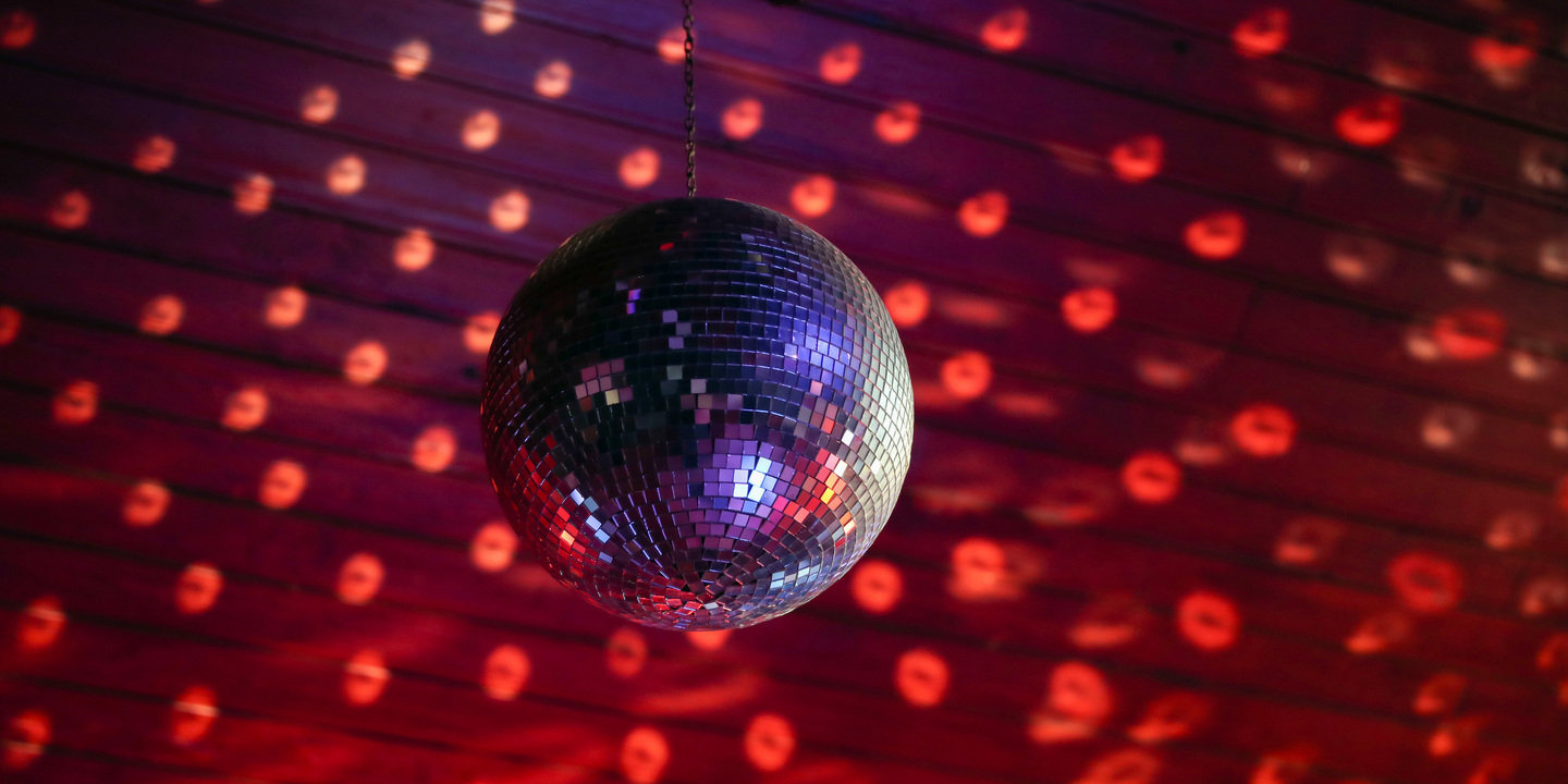 Mais um espaço icónico a fechar. Tribunal ordena encerramento da discoteca Kremlin após queixas de moradores