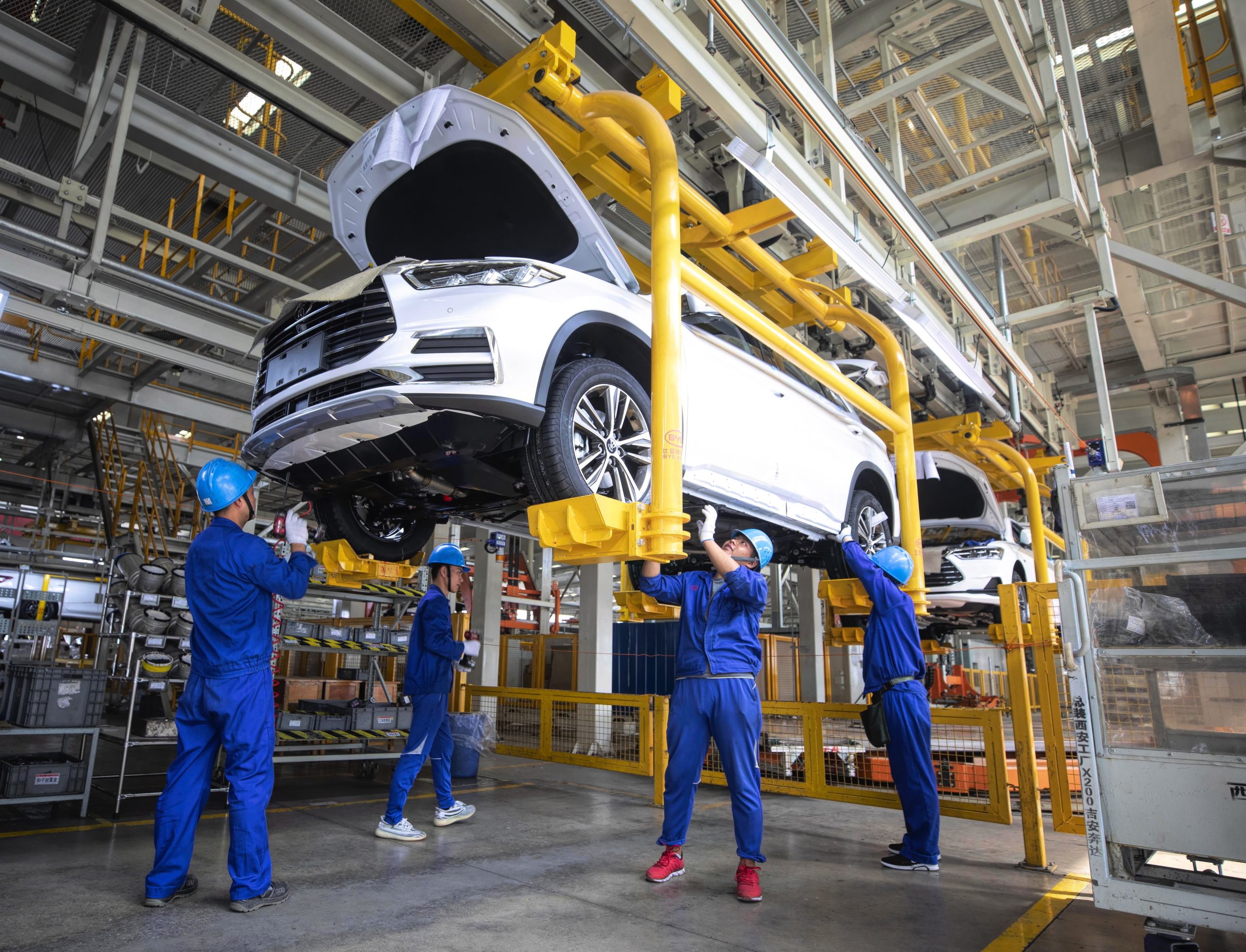 Ações de fabricantes chineses caem após Comissão Europeia anunciar investigação