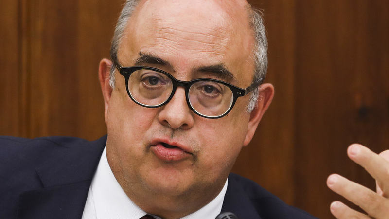 Tancos: Ministério Público diz que Azeredo Lopes sonegou informação à procuradora geral da República