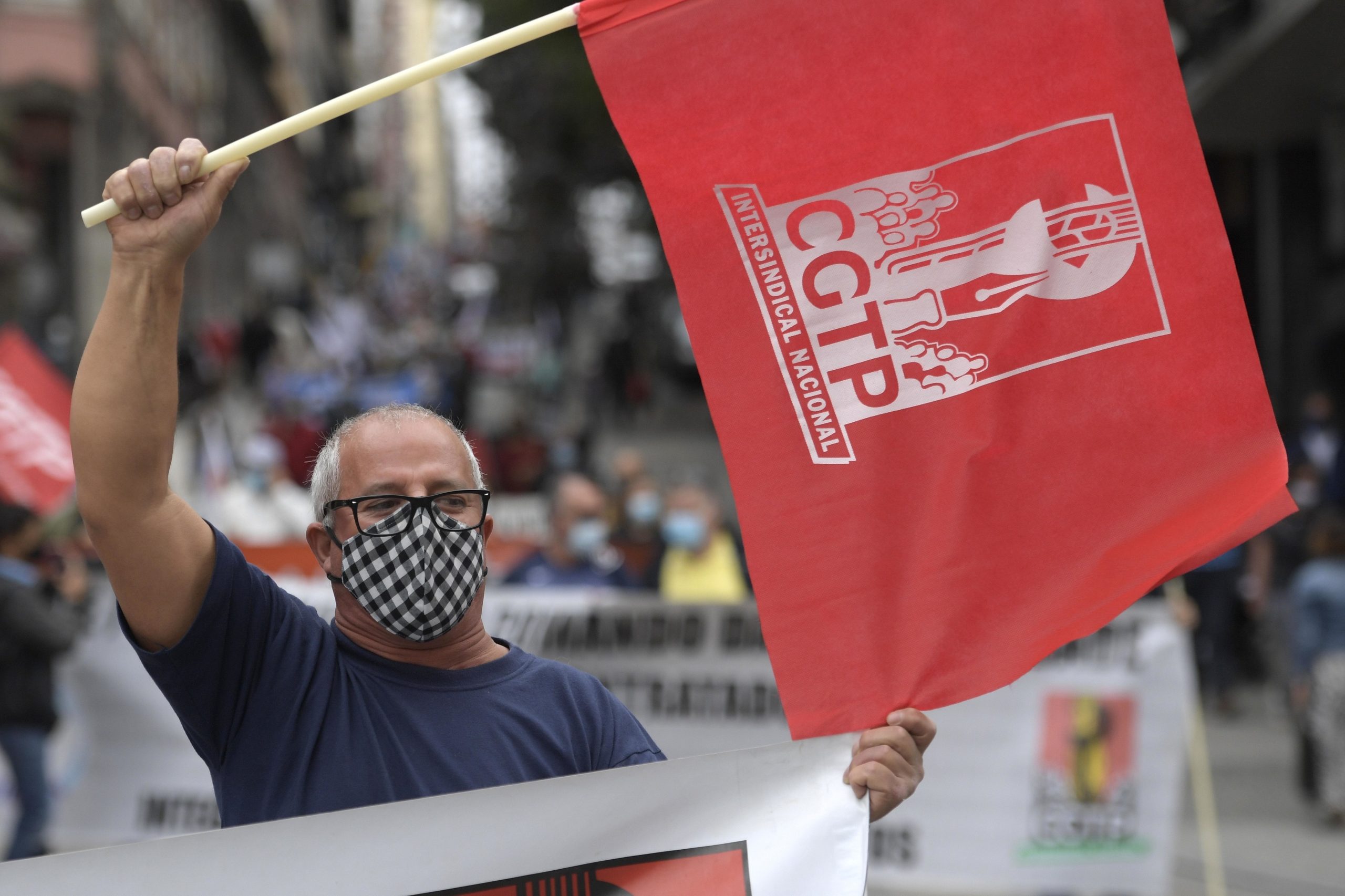 CGTP ficou insatisfeita com aumento de 30 euros para o salário mínimo nacional