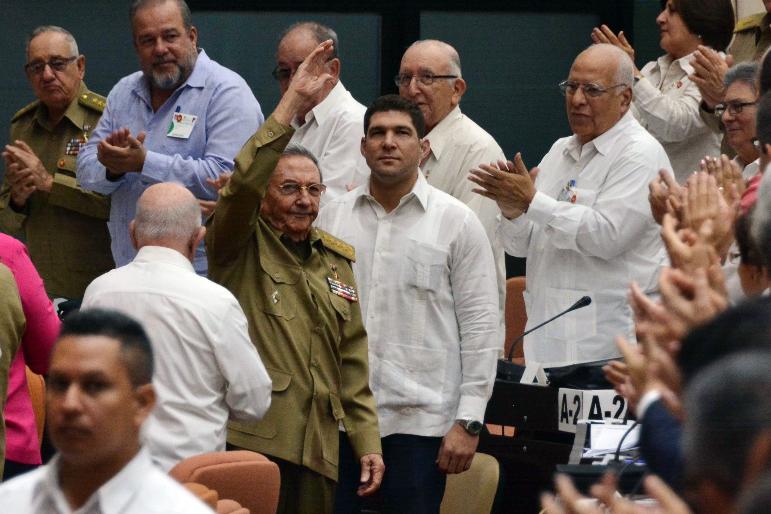 Raul Castro vai liderar reforma da Constituição cubana